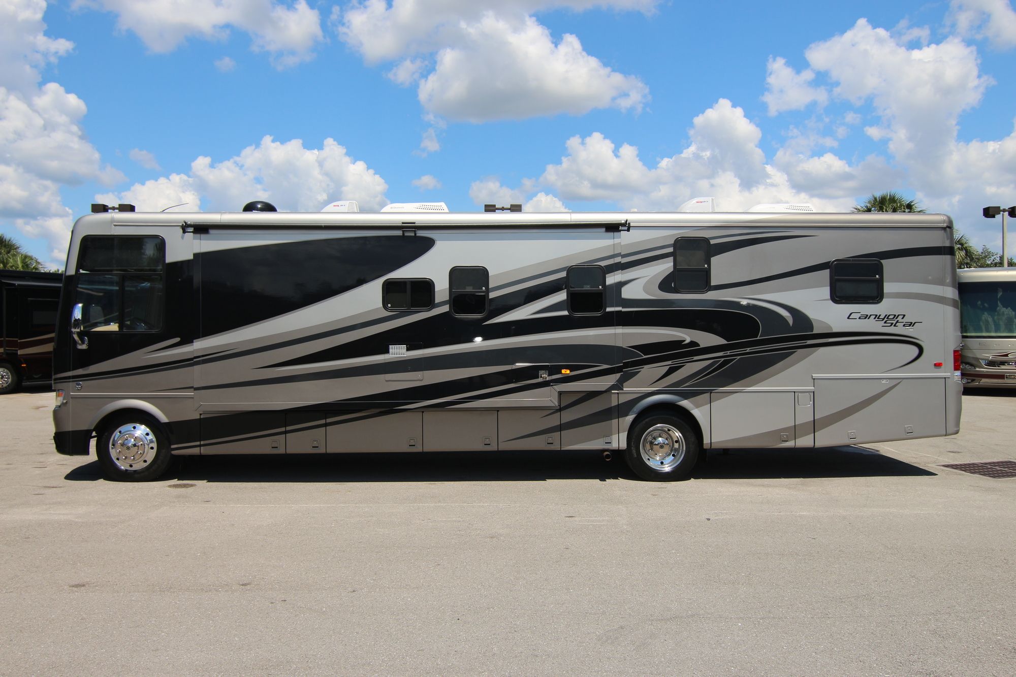 Used 2014 Newmar Canyon Star 3956 Class A  For Sale