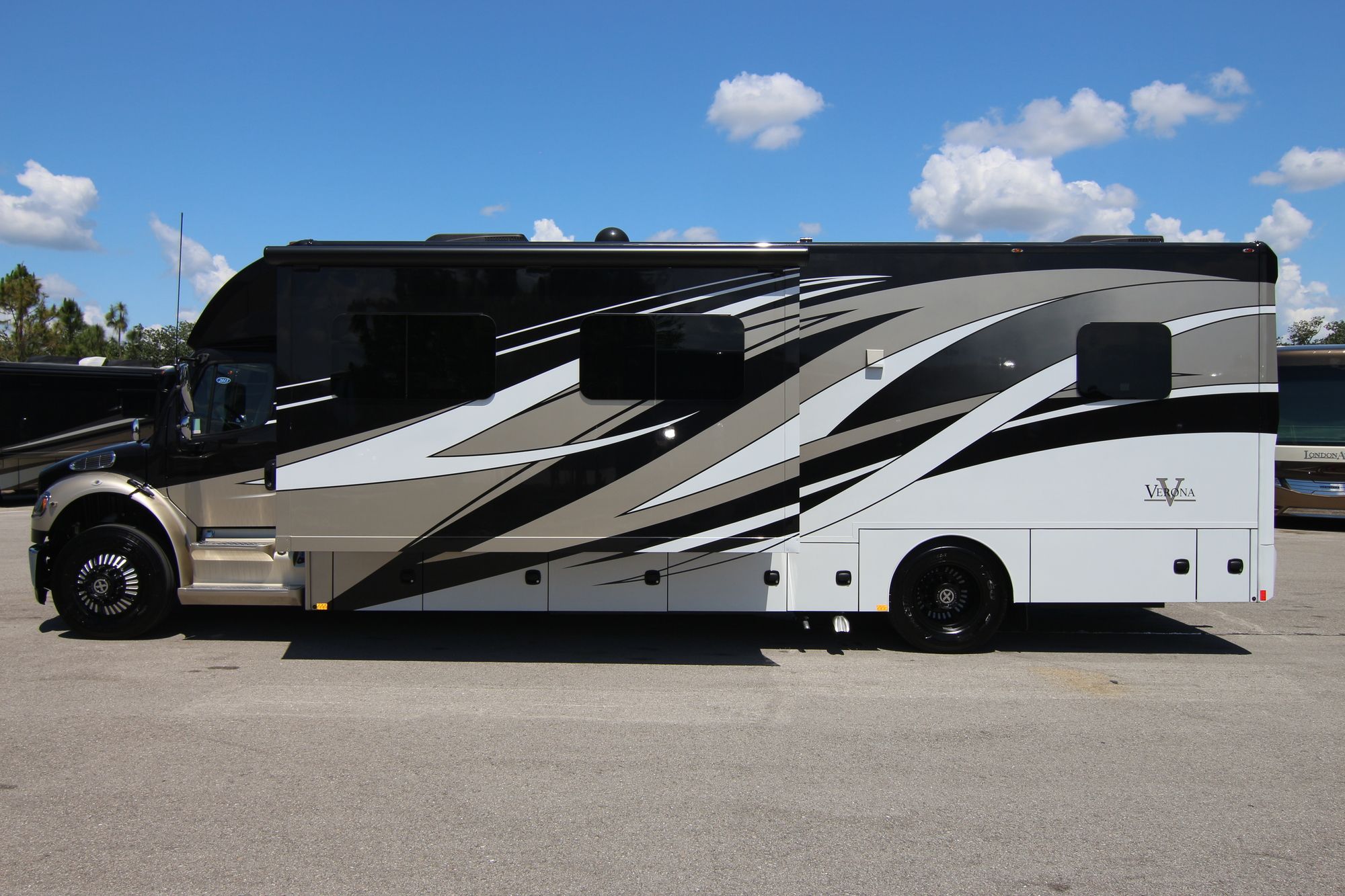 New 2020 Renegade Rv Verona 36VSB Super C  For Sale