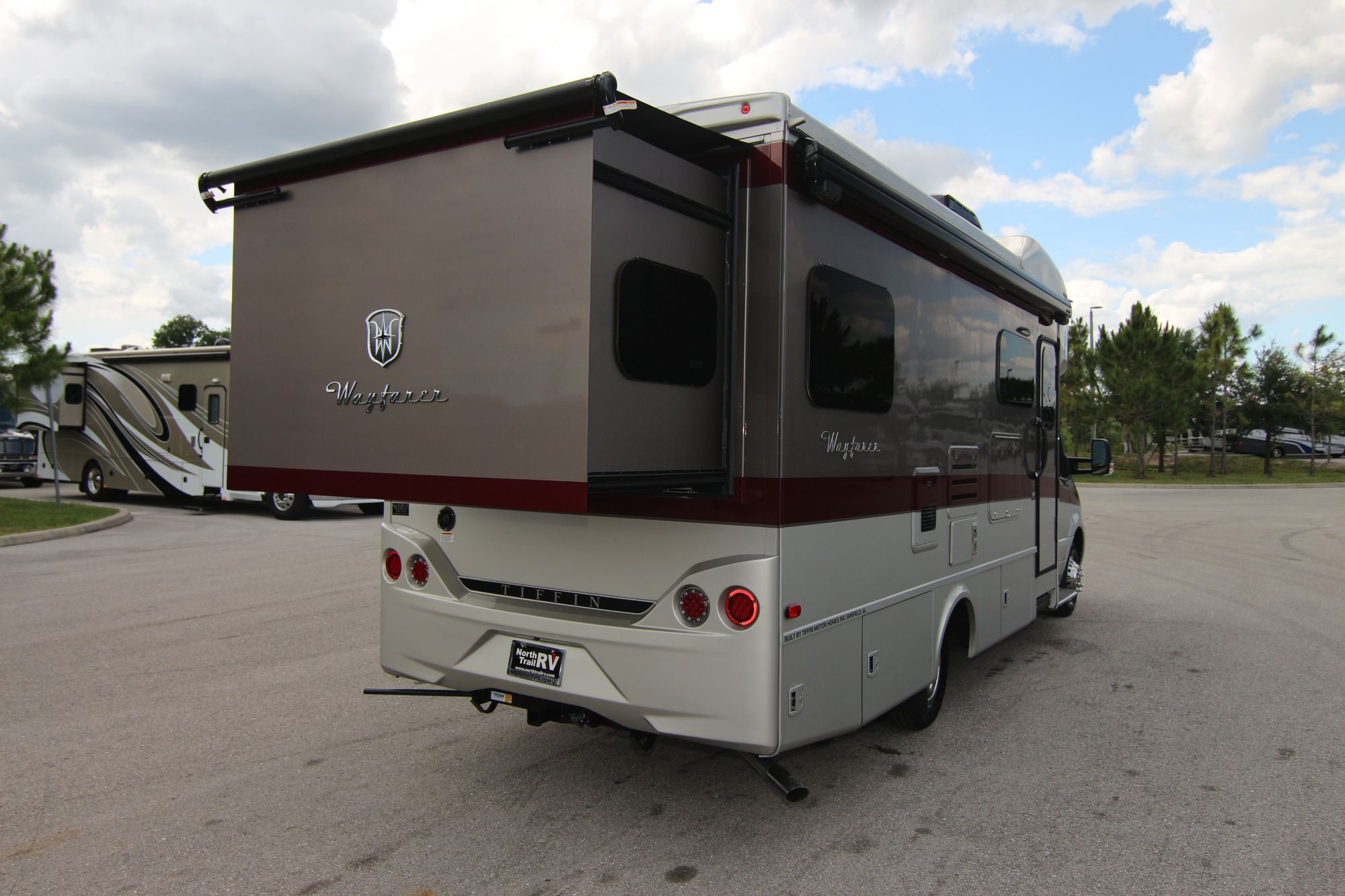 New 2020 Tiffin Motor Homes Wayfarer 25QW Class C  For Sale