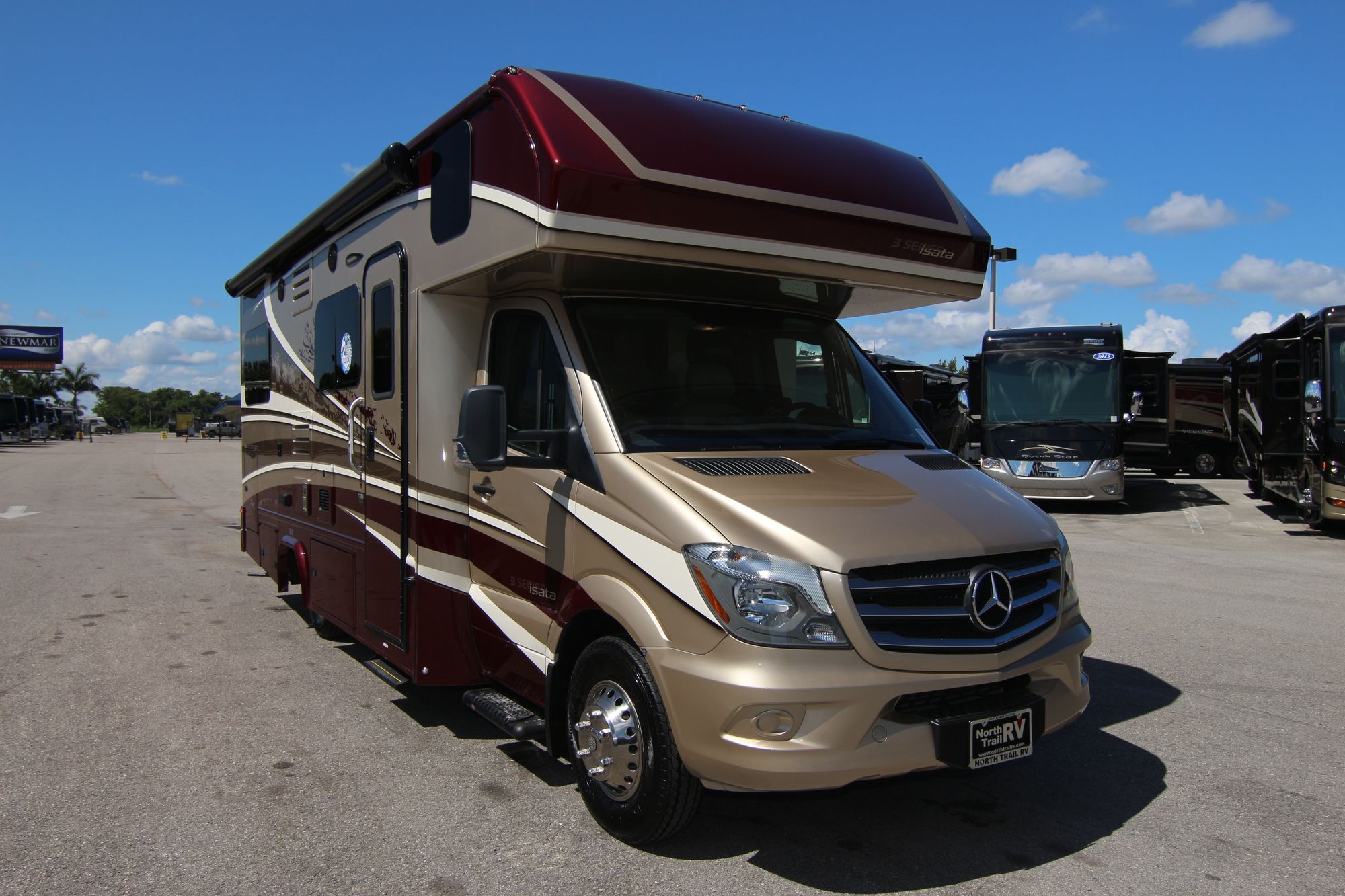 New 2020 Dynamax Isata 3 24RW Class C  For Sale