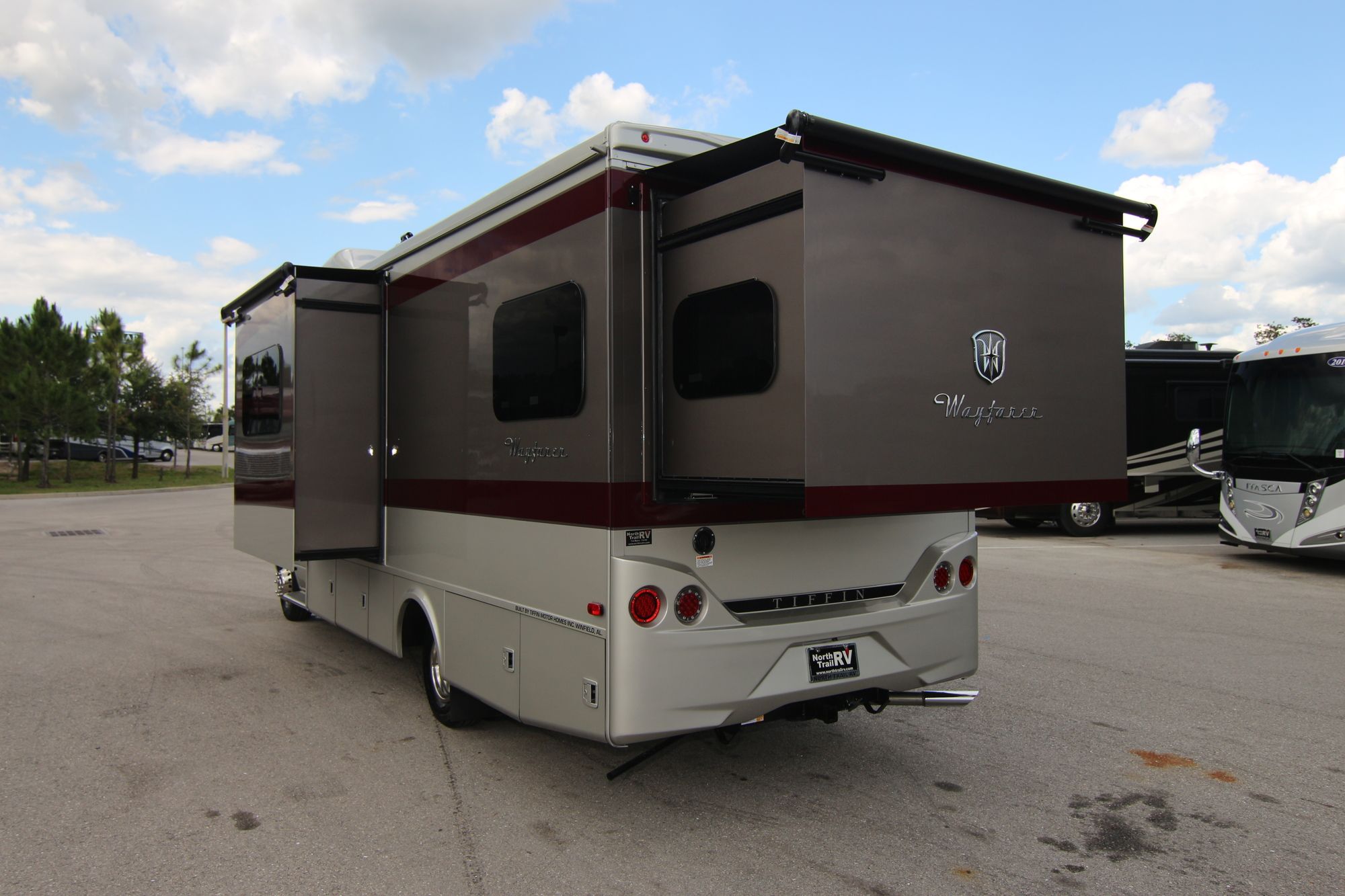 New 2020 Tiffin Motor Homes Wayfarer 25QW Class C  For Sale