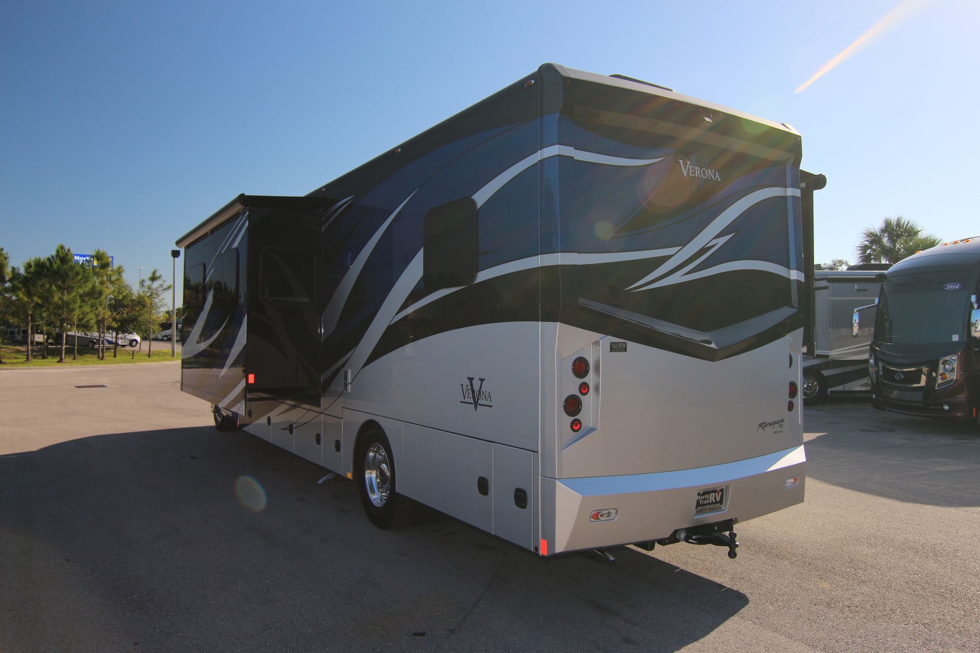 Used 2019 Renegade Rv Verona 36VSB Super C  For Sale