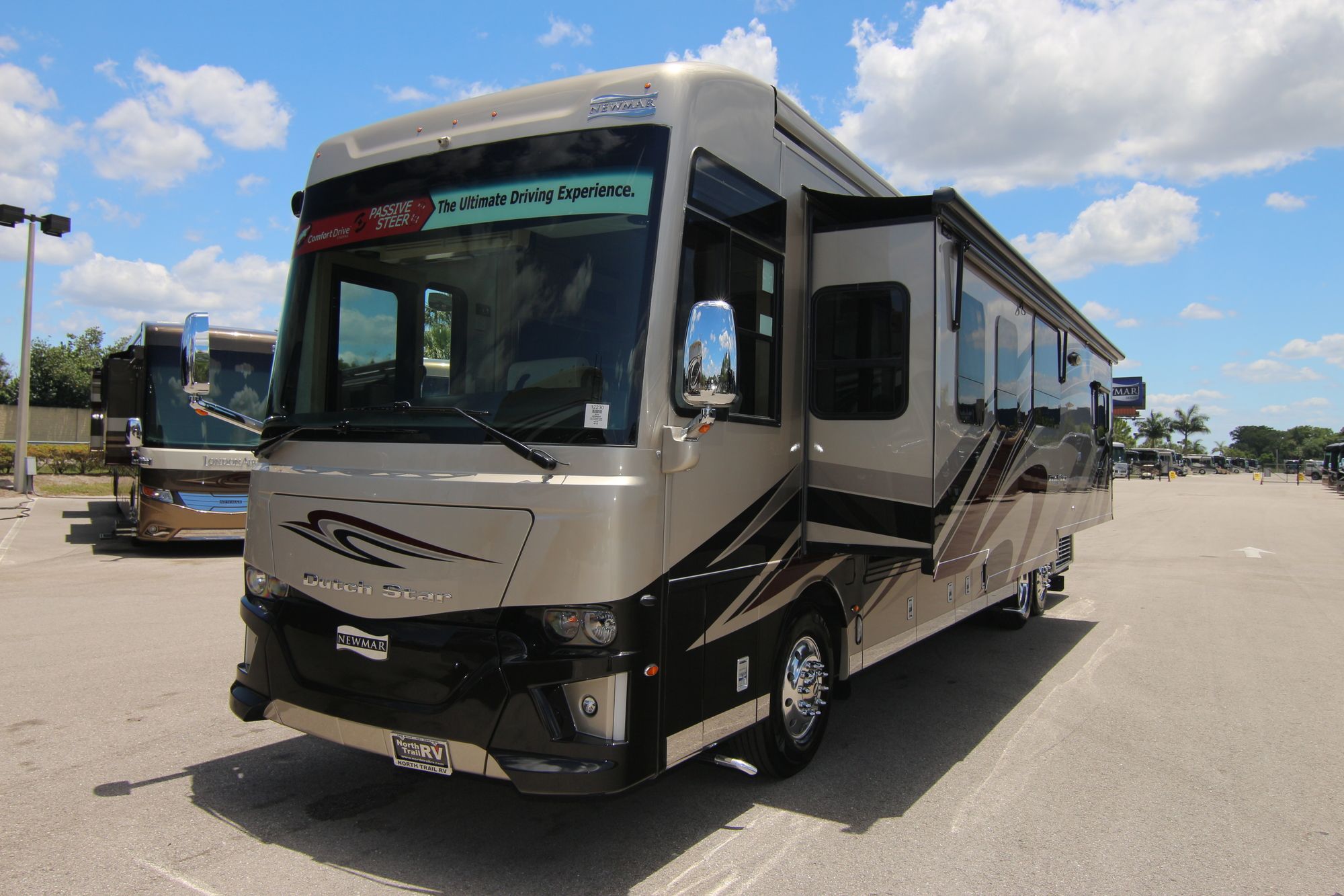 New 2019 Newmar Dutch Star 4018 Class A  For Sale