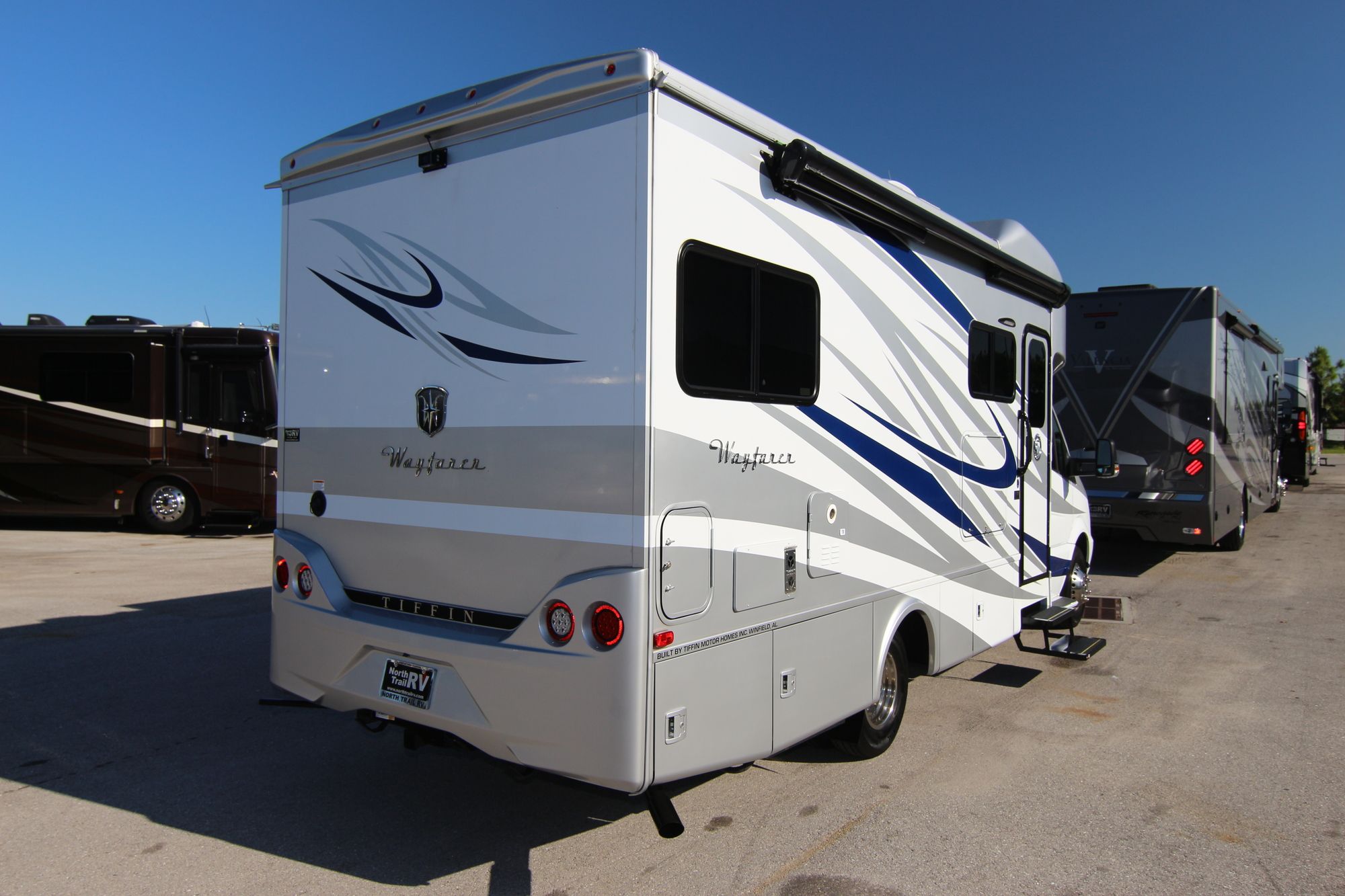 Used 2018 Tiffin Motor Homes Wayfarer 24TW Class C  For Sale