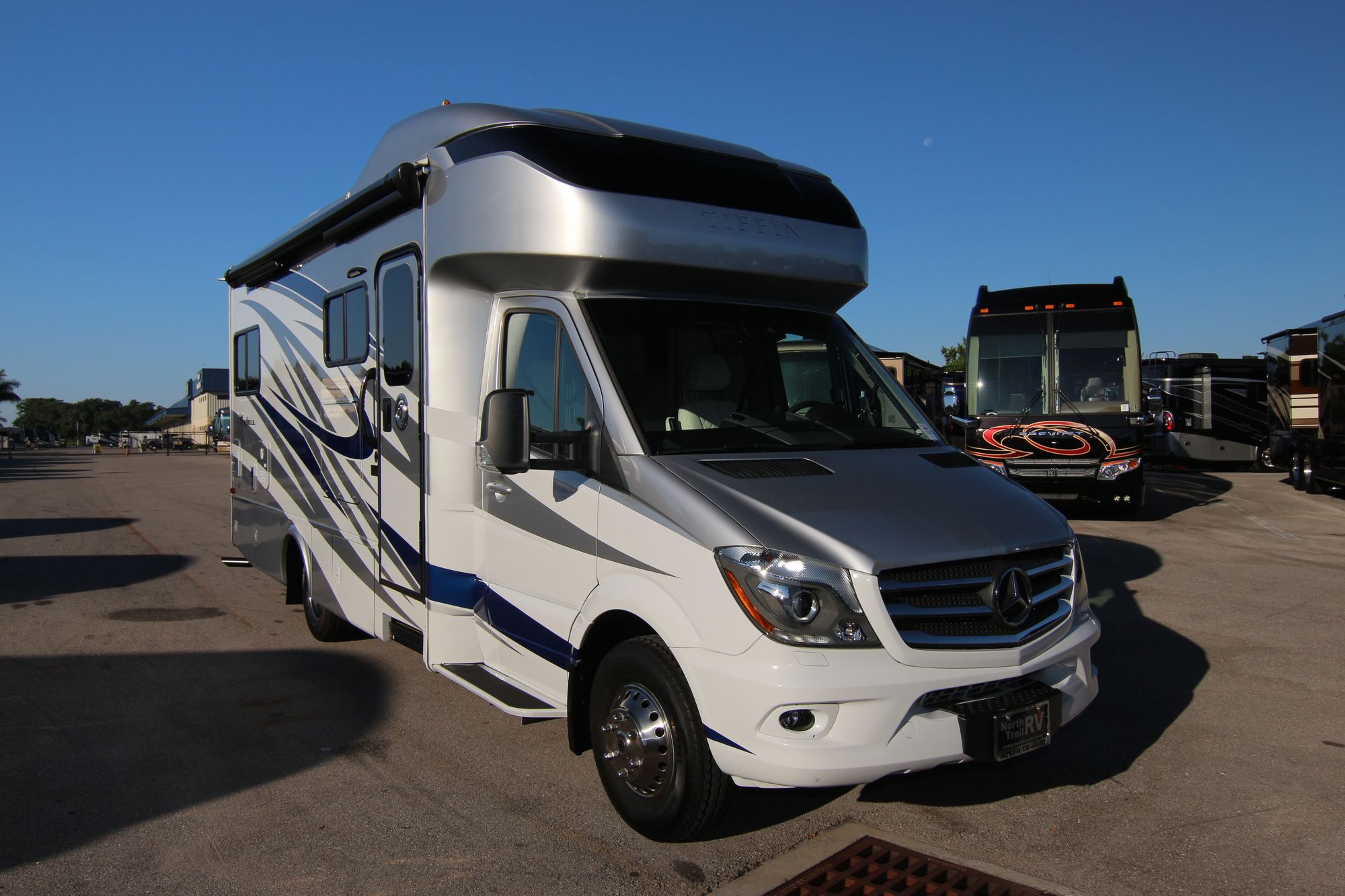 Used 2018 Tiffin Motor Homes Wayfarer 24TW Class C  For Sale