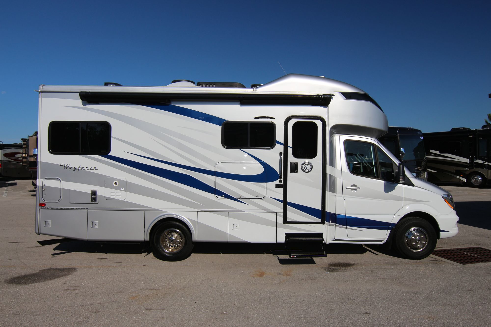 Used 2018 Tiffin Motor Homes Wayfarer 24TW Class C  For Sale