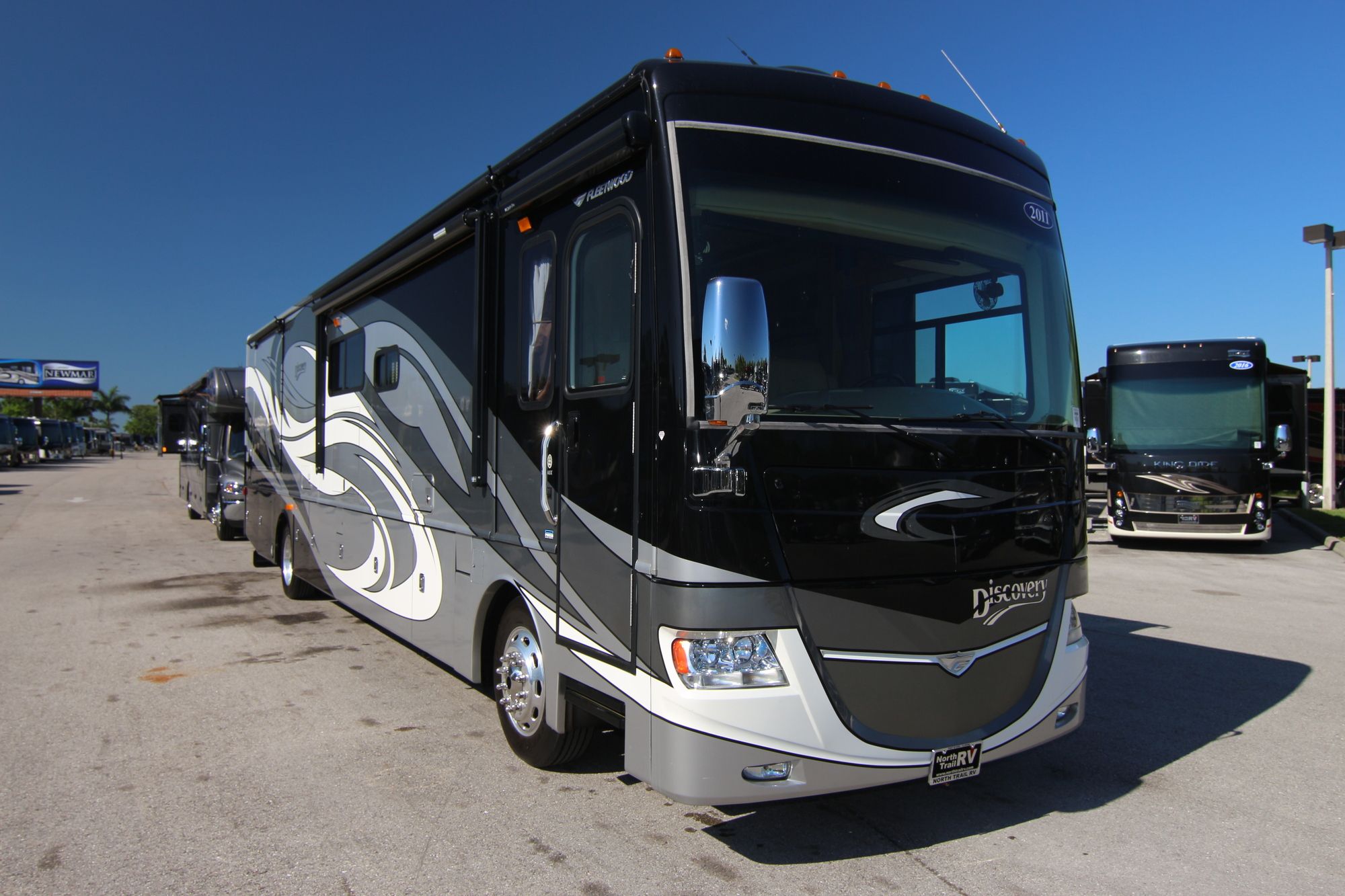 Used 2011 Fleetwood Discovery 40X Class A  For Sale