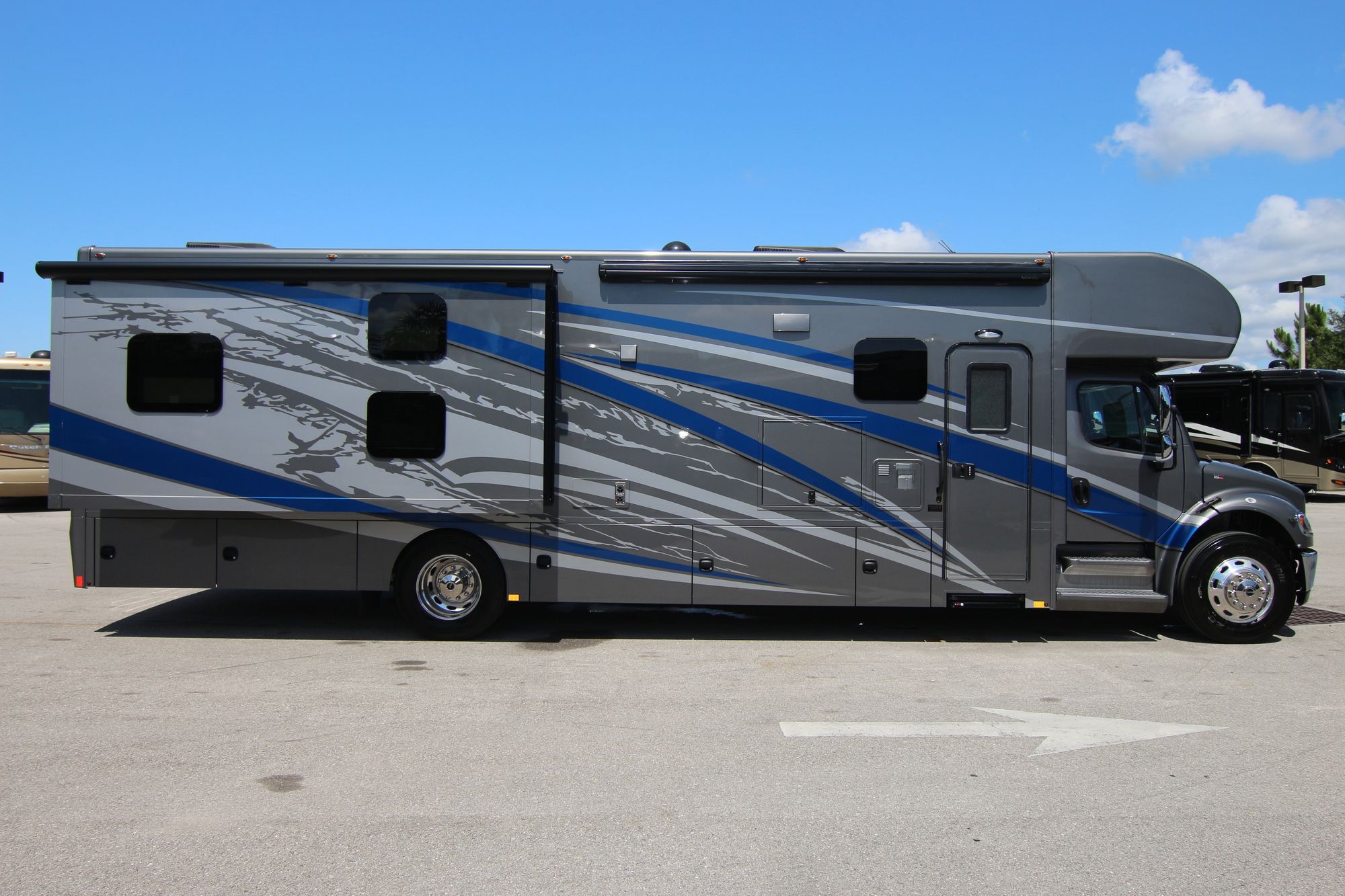 New 2020 Renegade Rv Valencia 38BB Super C  For Sale