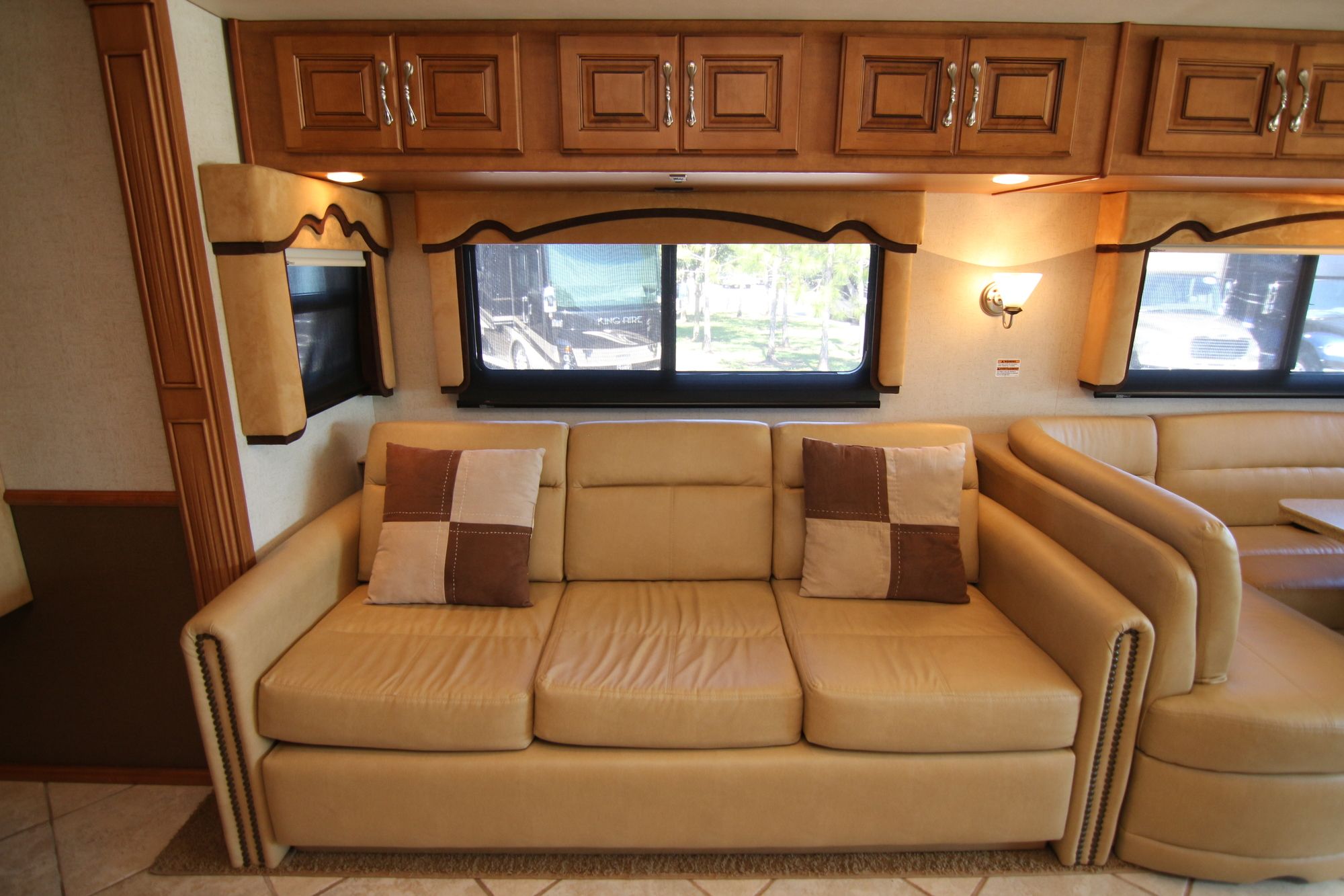 Used 2011 Fleetwood Discovery 40X Class A  For Sale