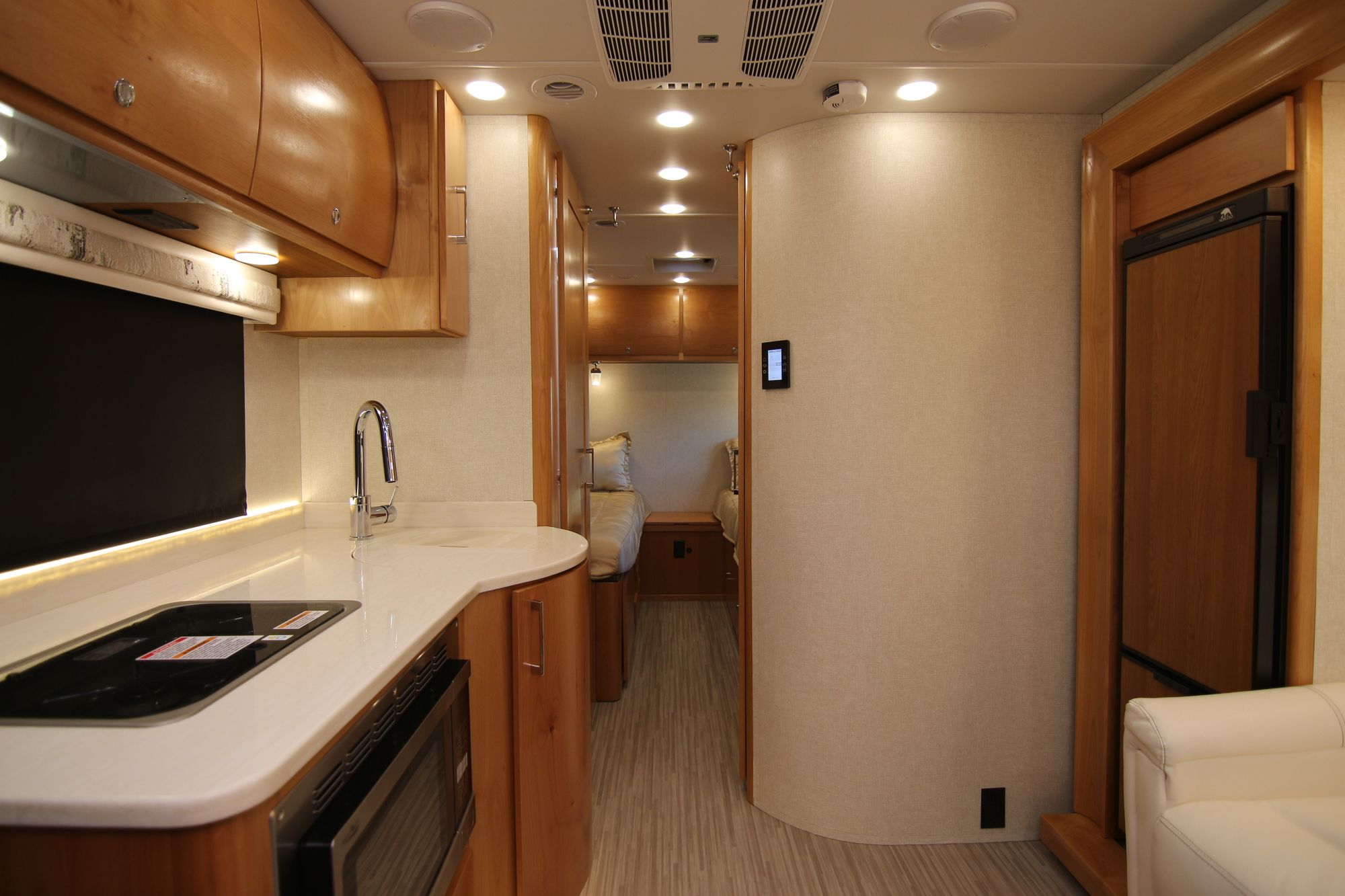 Used 2018 Tiffin Motor Homes Wayfarer 24TW Class C  For Sale