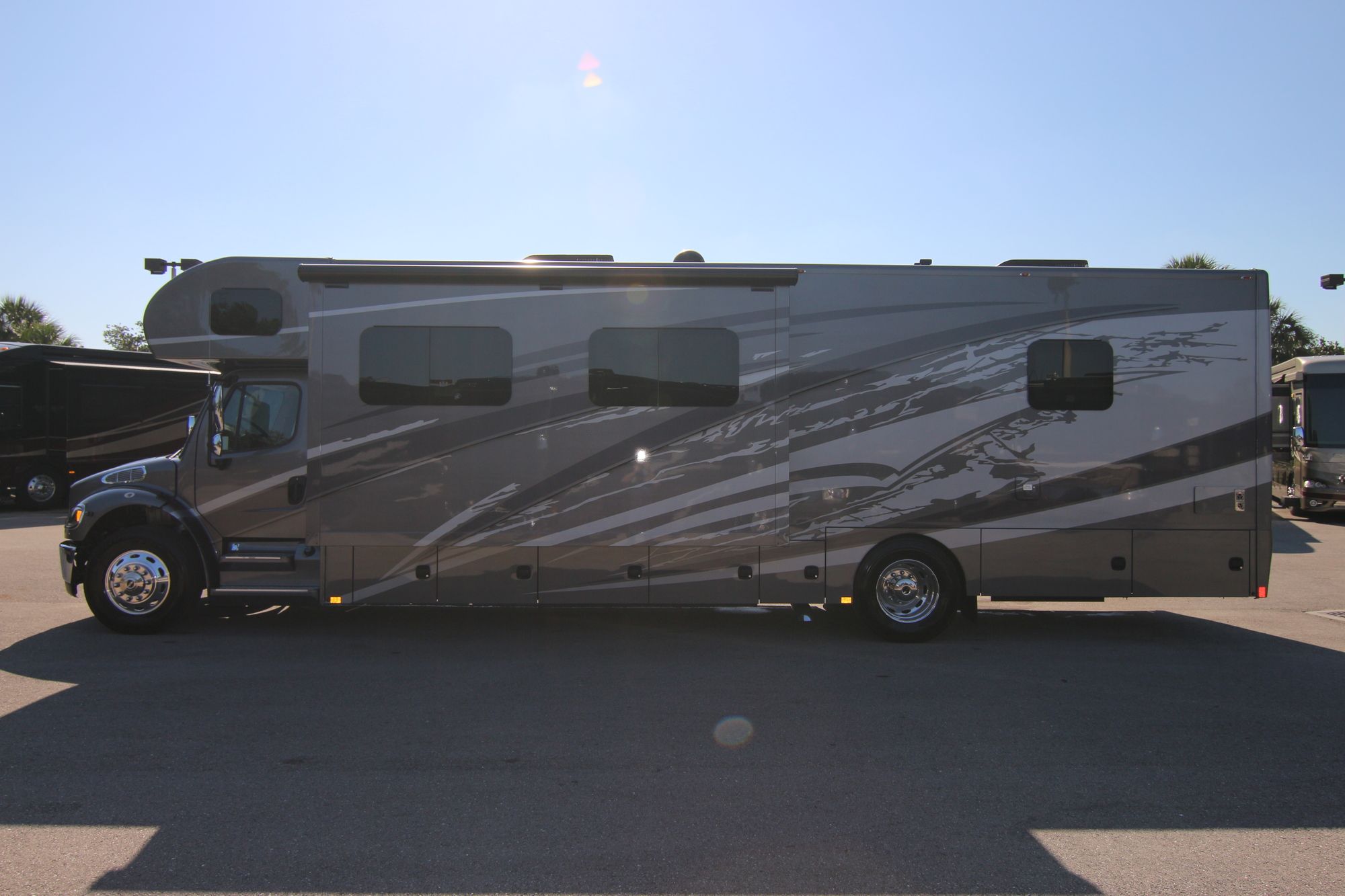 New 2020 Renegade Rv Valencia 38RW Super C  For Sale