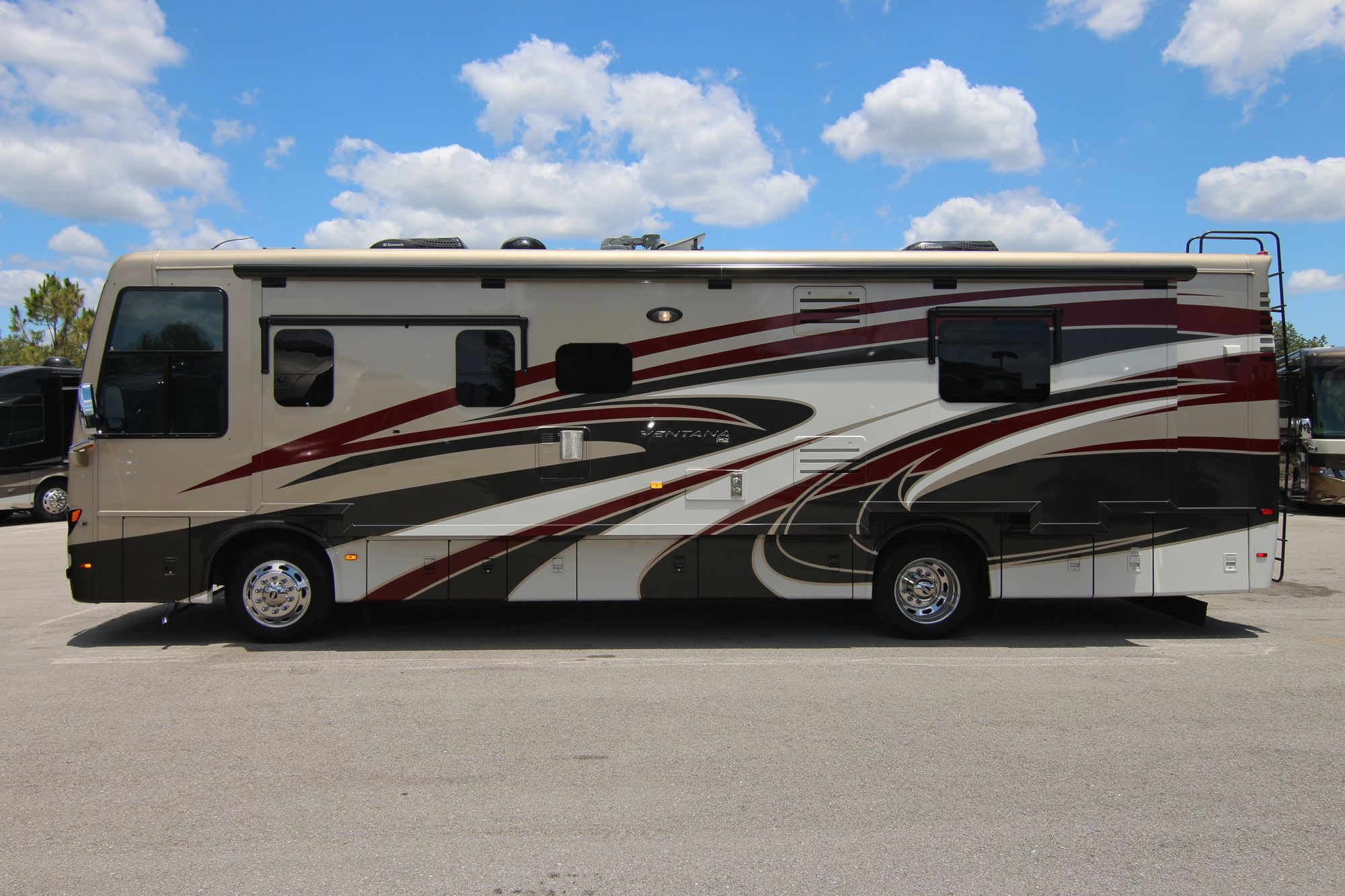 Used 2015 Newmar Ventana 3635 Class A  For Sale