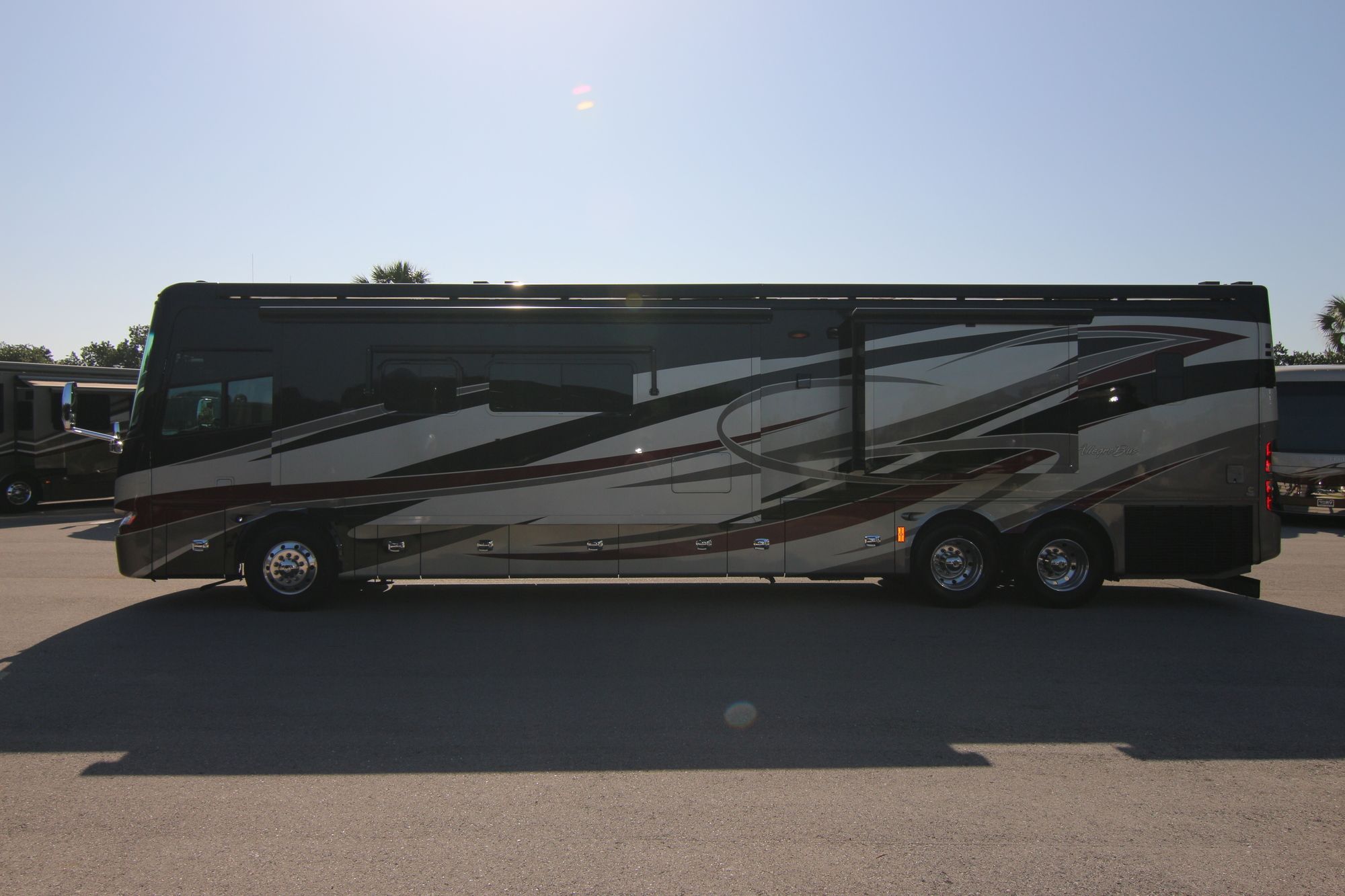 Used 2013 Tiffin Motor Homes Allegro Bus 43QGP Class A  For Sale