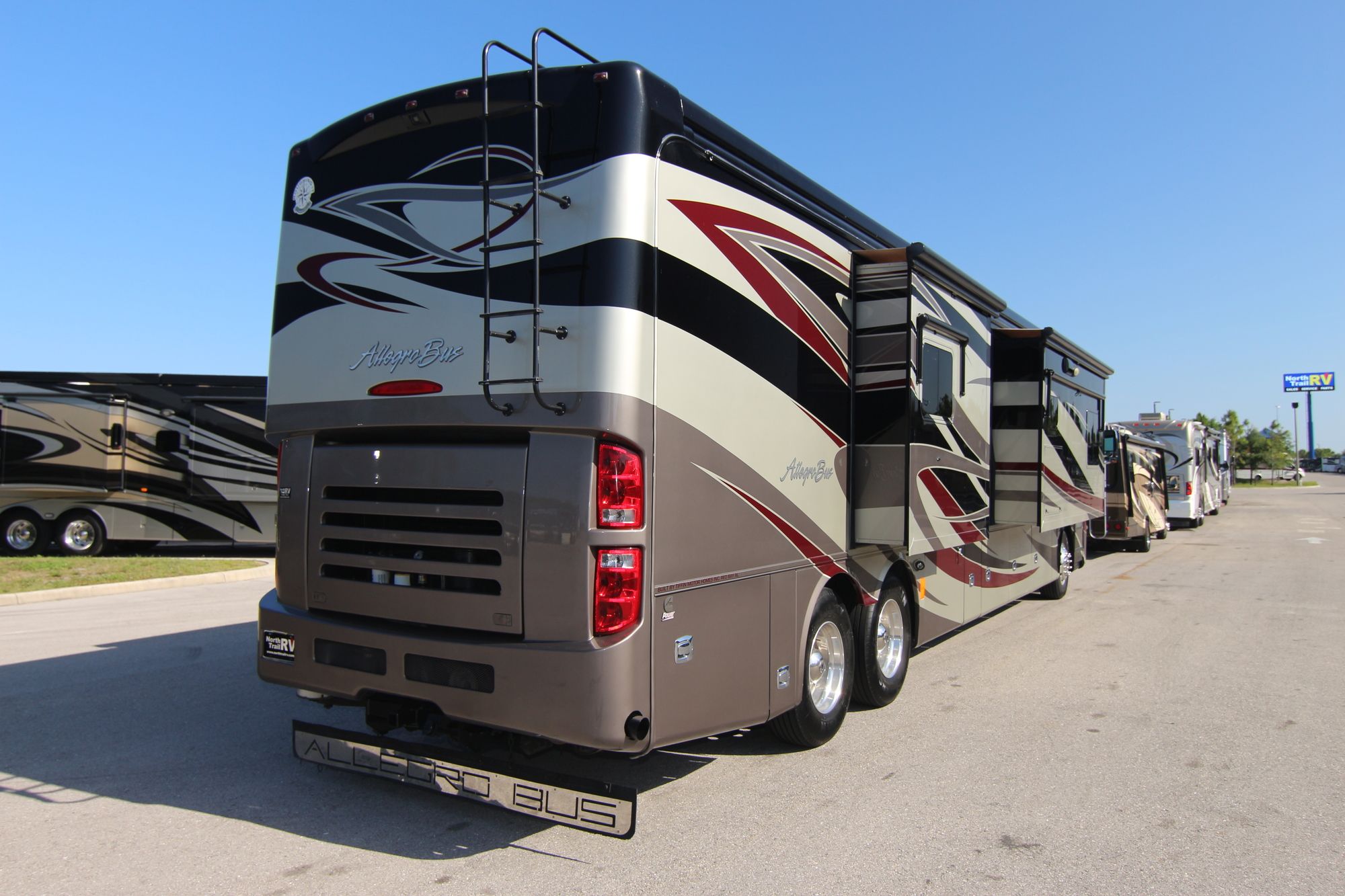 Used 2013 Tiffin Motor Homes Allegro Bus 43QGP Class A  For Sale