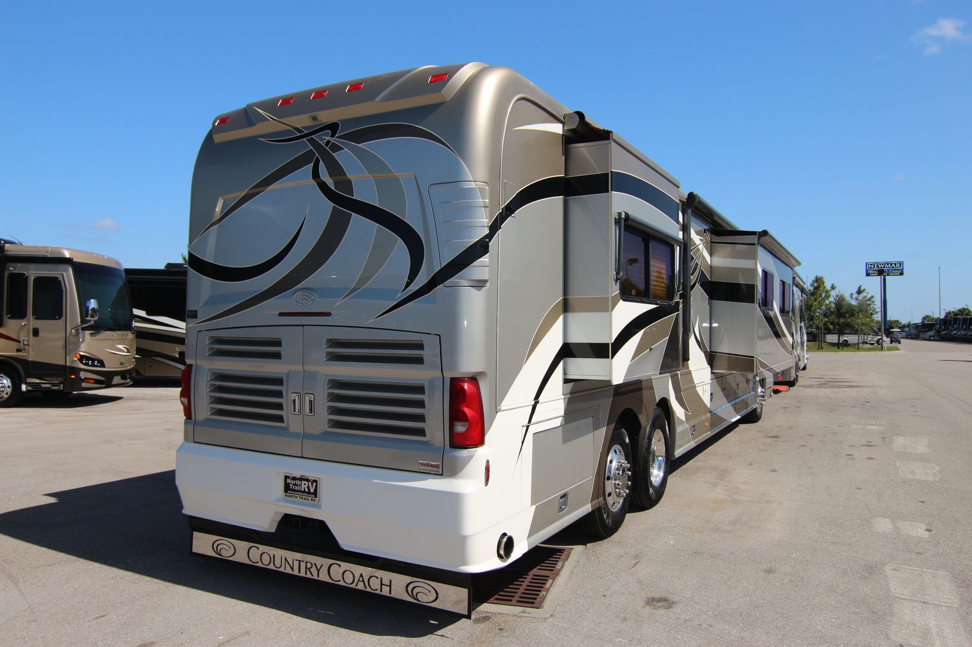 Used 2008 Country Coach Intrigue JUBILEE Class A  For Sale