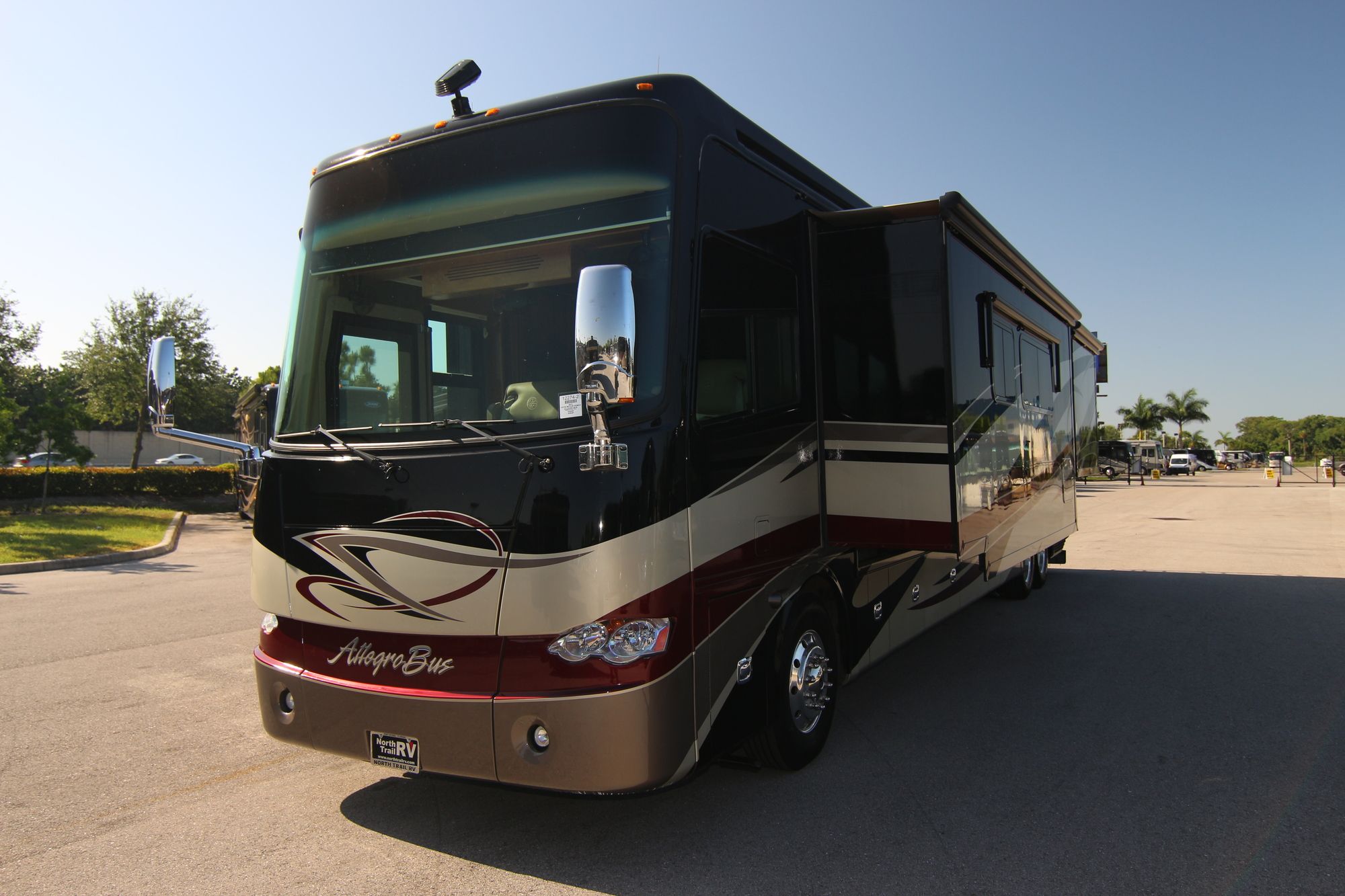 Used 2013 Tiffin Motor Homes Allegro Bus 43QGP Class A  For Sale