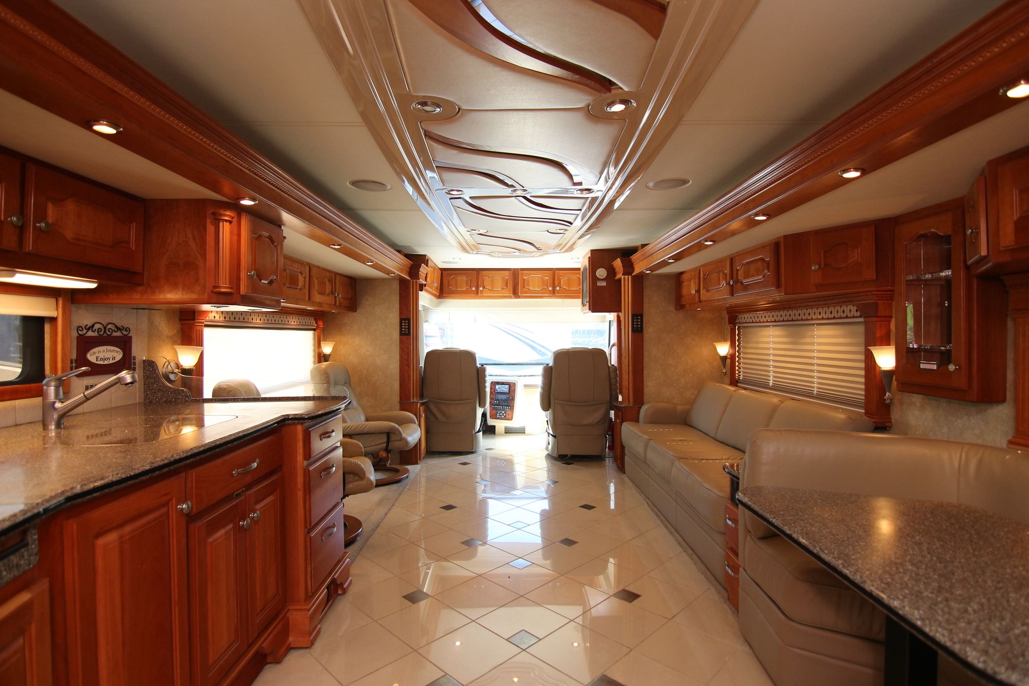 Used 2008 Country Coach Intrigue JUBILEE Class A  For Sale