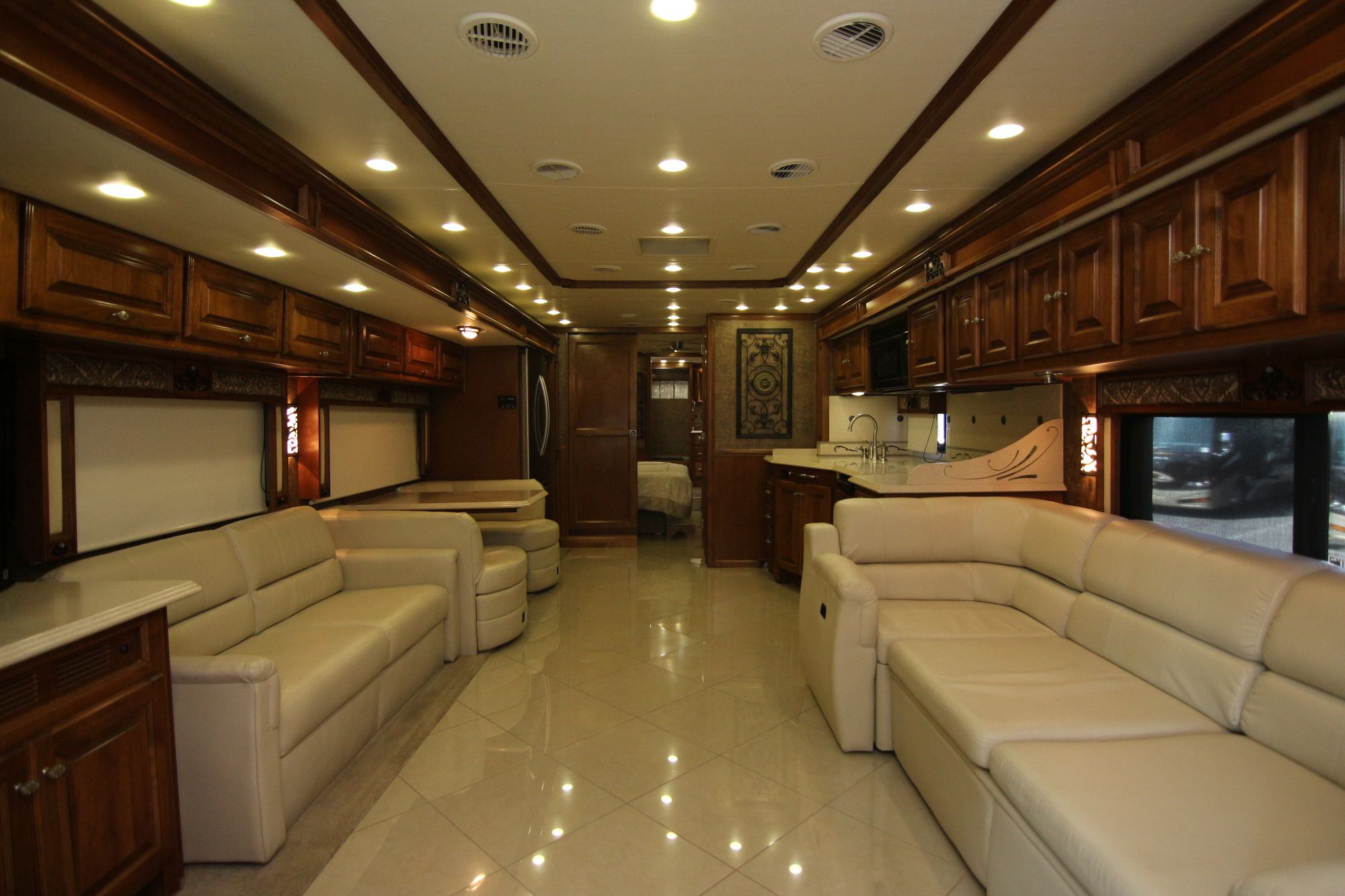 Used 2012 Tiffin Motor Homes Phaeton 42LH Class A  For Sale