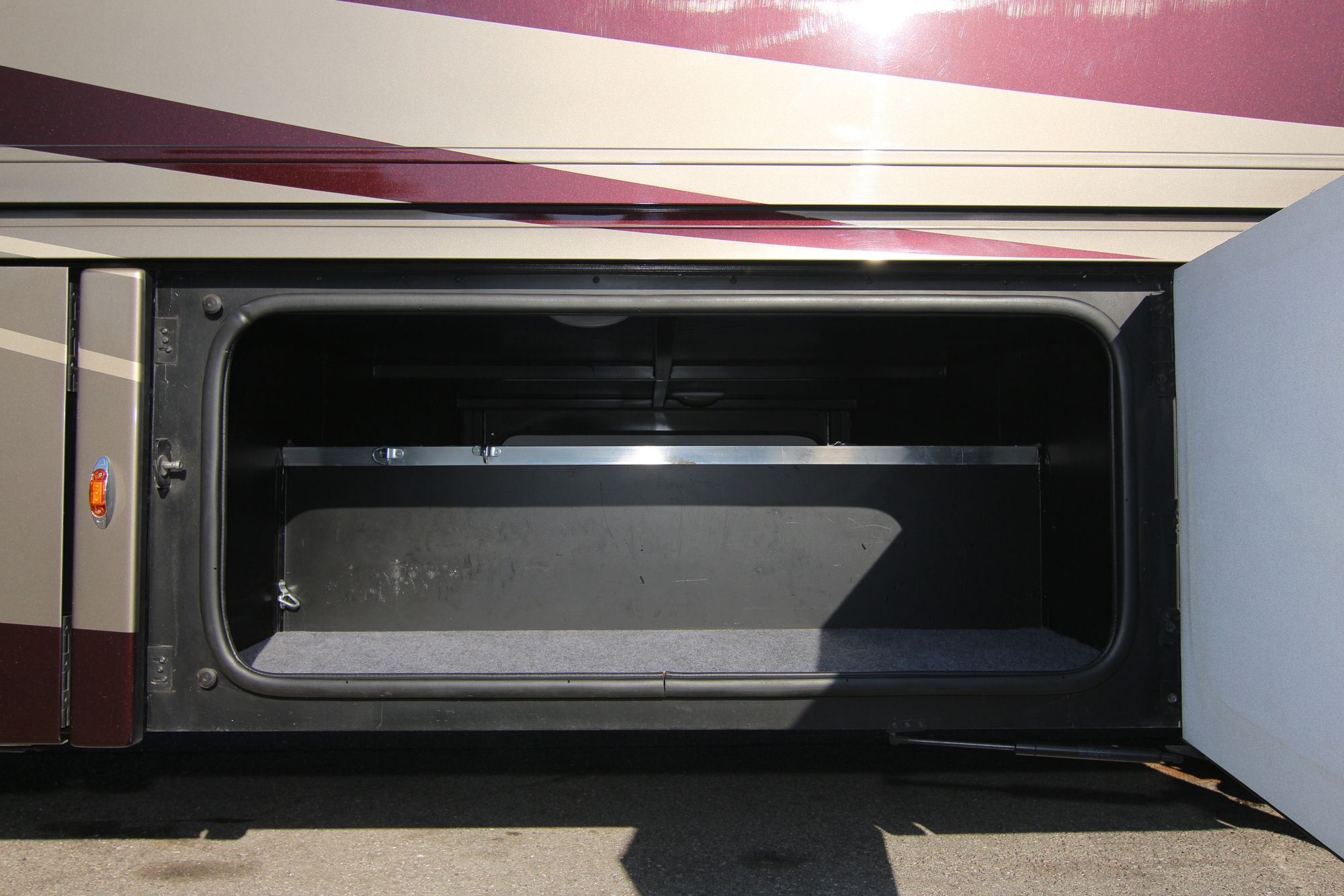 Used 2016 Itasca Sunova 35G Class A  For Sale