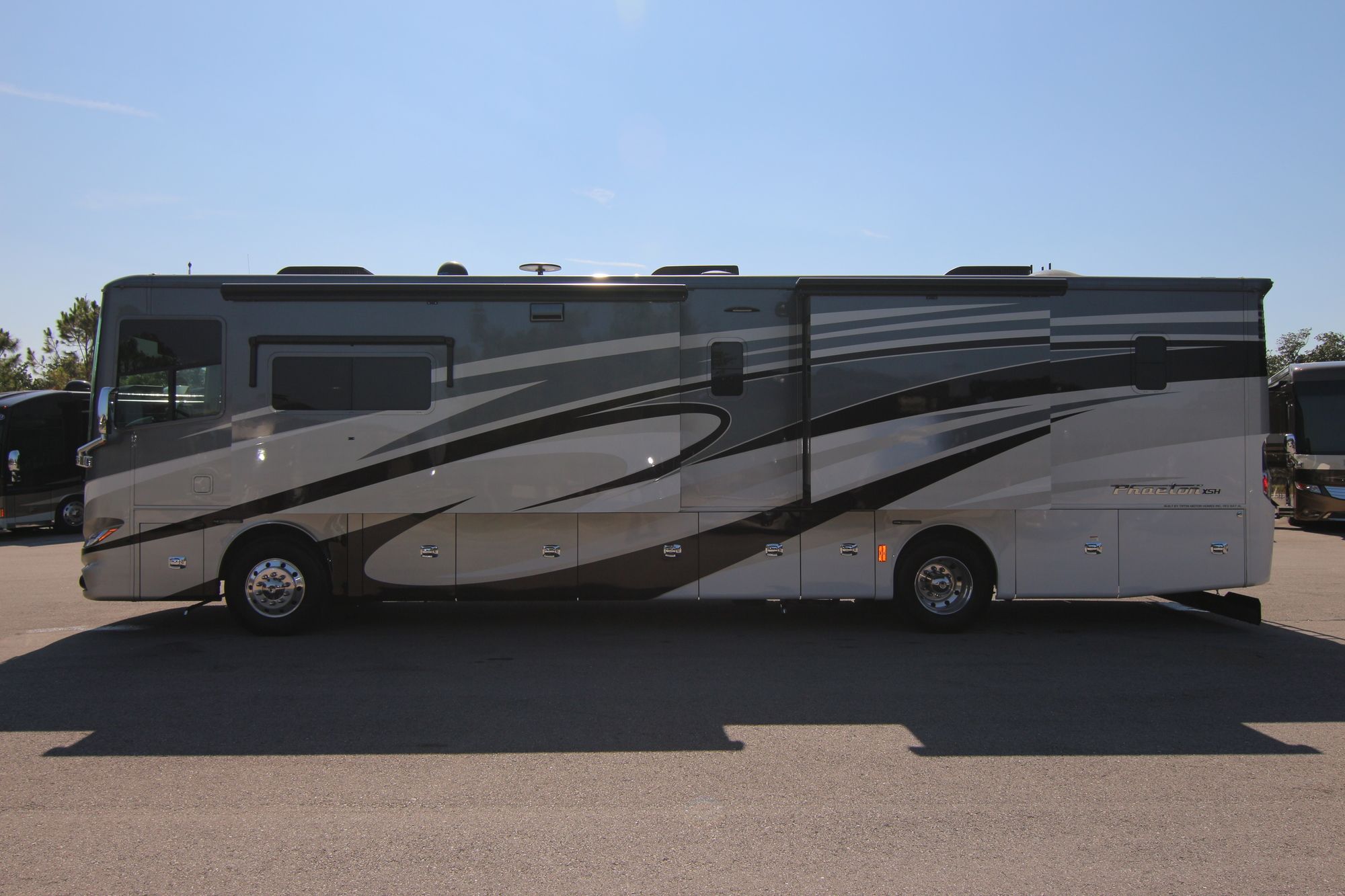 Used 2018 Tiffin Motor Homes Phaeton 40IH Class A  For Sale