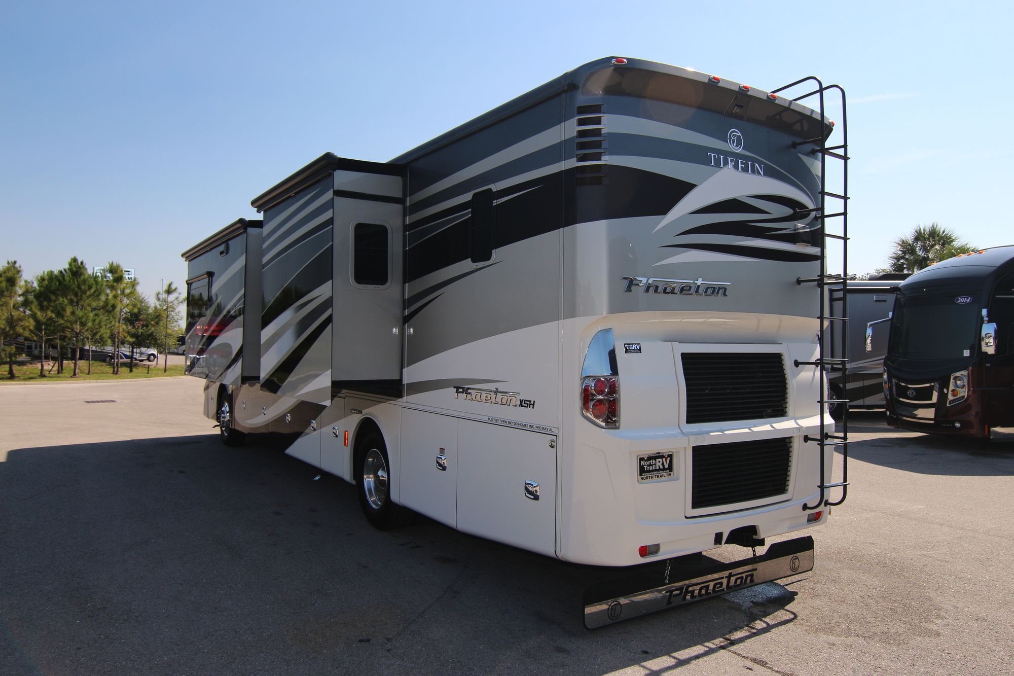 Used 2018 Tiffin Motor Homes Phaeton 40IH Class A  For Sale