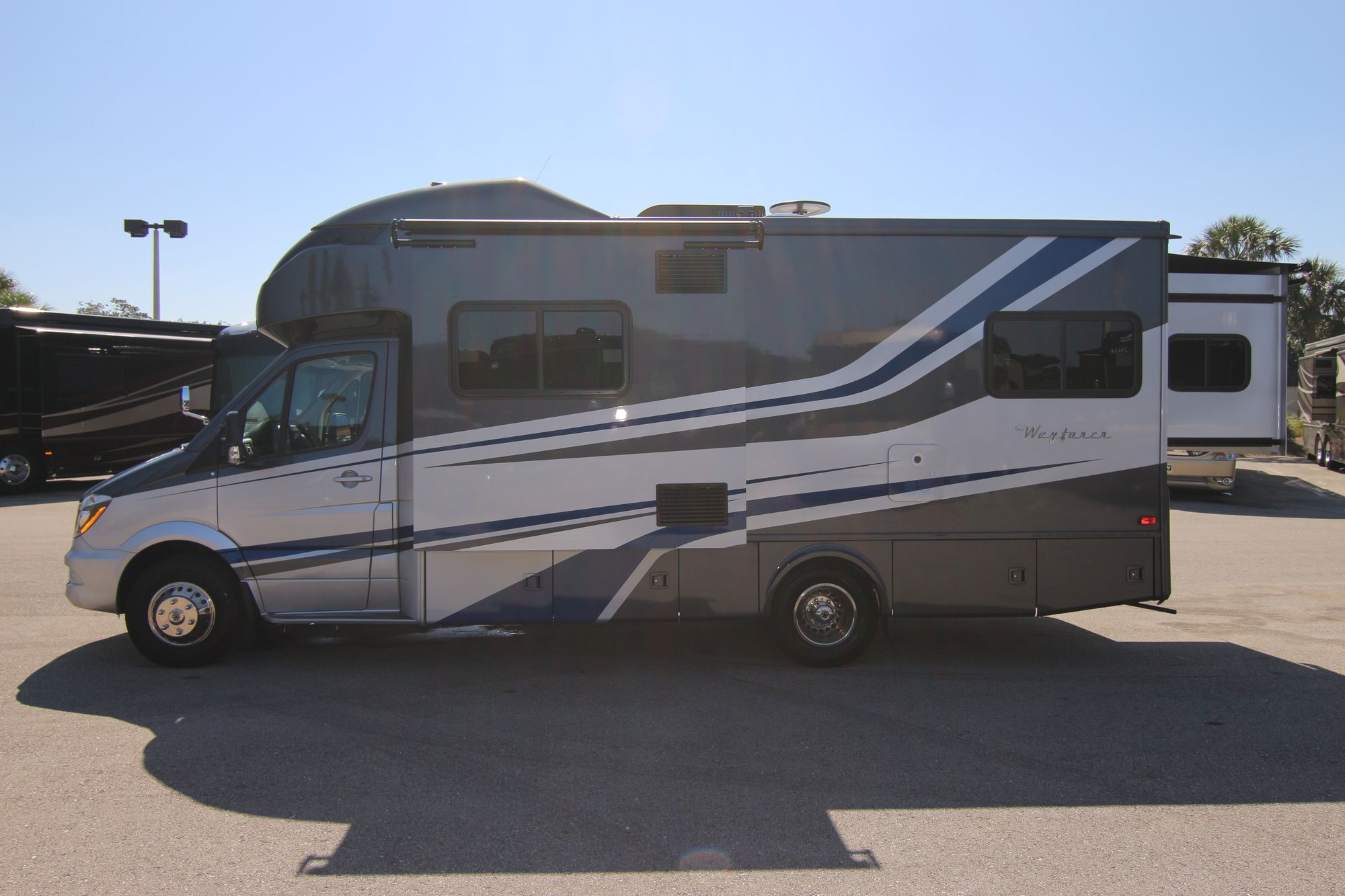 Used 2019 Tiffin Motor Homes Wayfarer 24BW Class C  For Sale