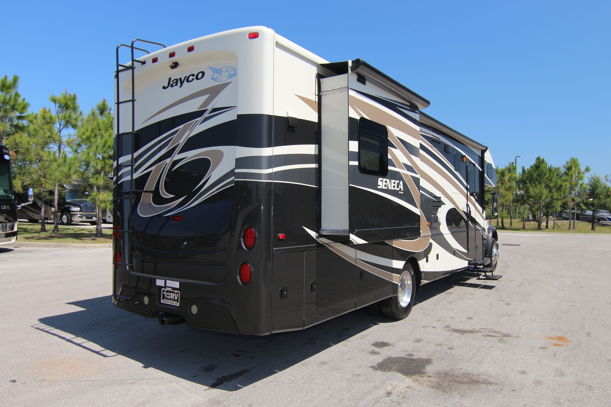 Used 2015 Jayco Seneca 37HJ Super C  For Sale