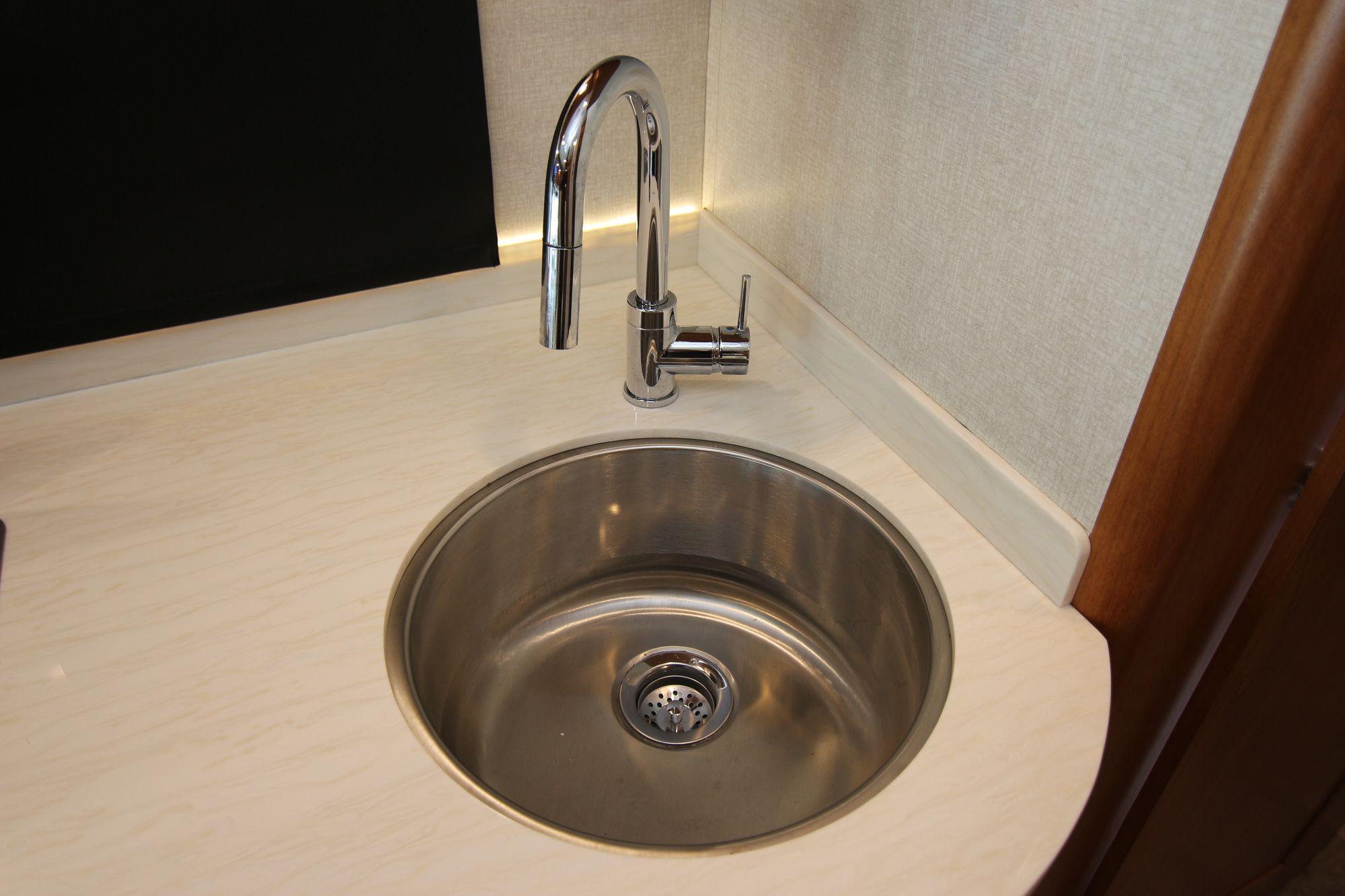 Used 2019 Tiffin Motor Homes Wayfarer 24BW Class C  For Sale