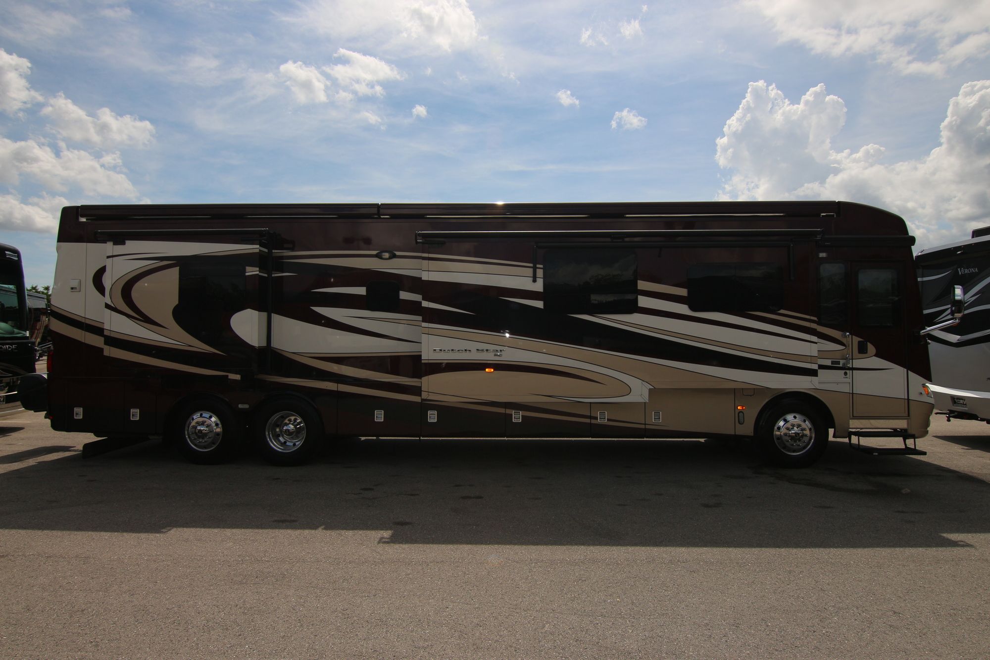 Used 2016 Newmar Dutch Star 4381 Class A  For Sale