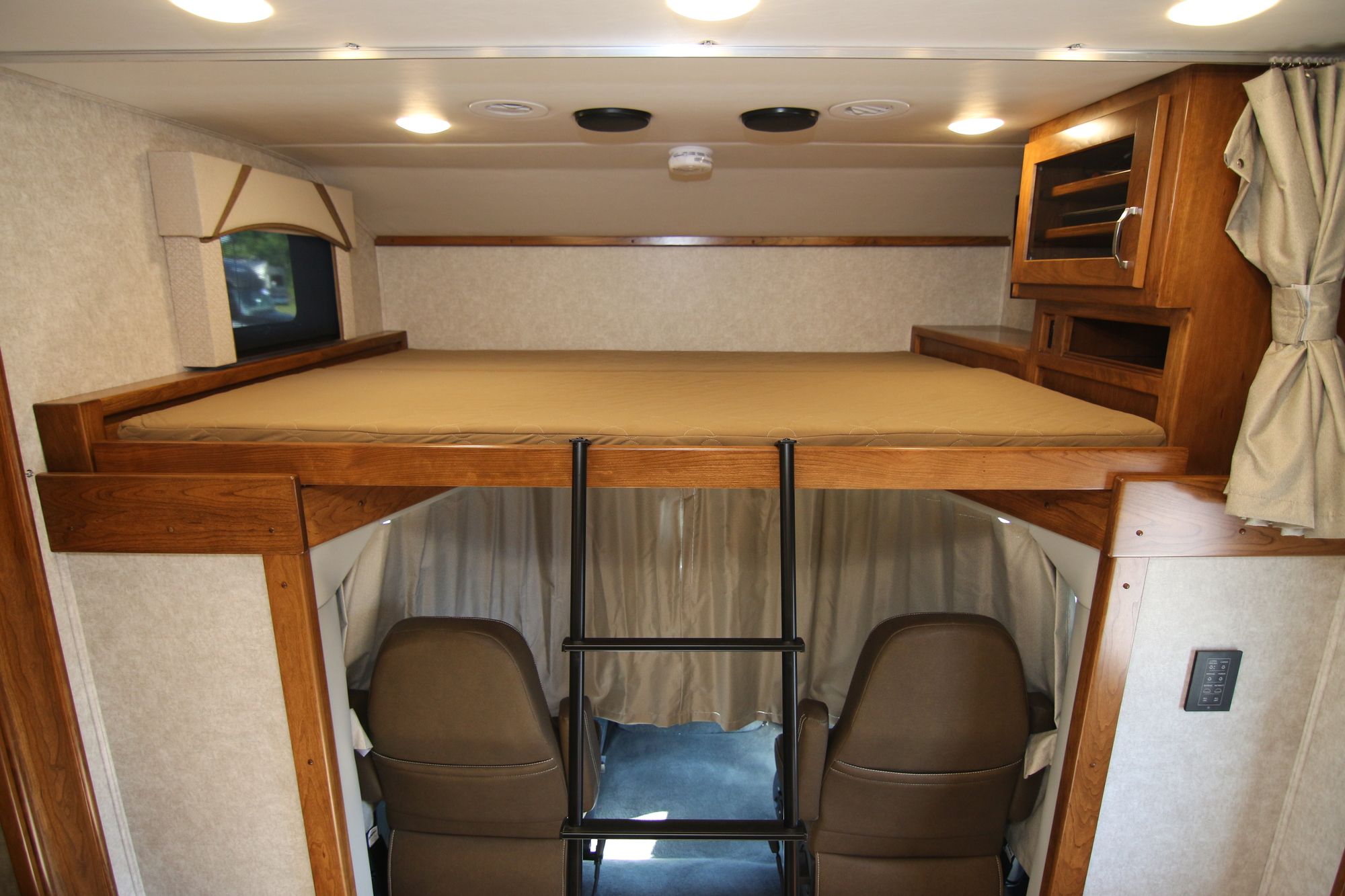 New 2020 Renegade Rv Valencia 38RW Super C  For Sale