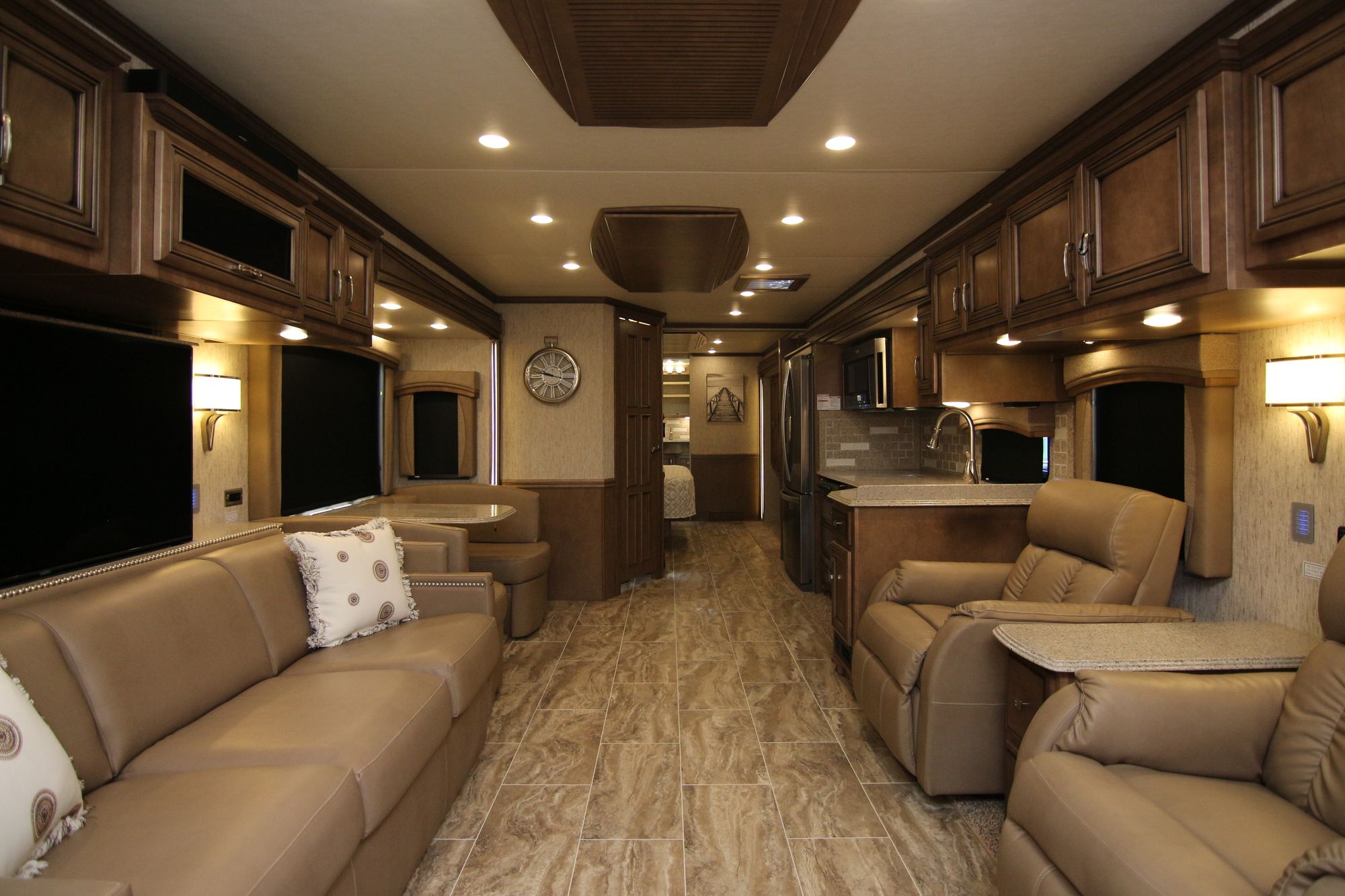 New 2019 Newmar Ventana Le 4002 Class A  For Sale