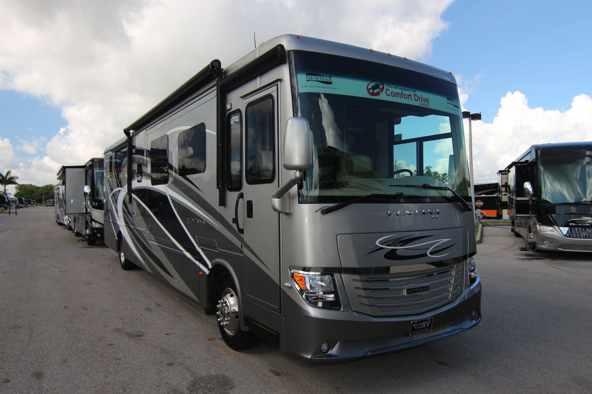 New 2019 Newmar Ventana Le 4002 Class A  For Sale