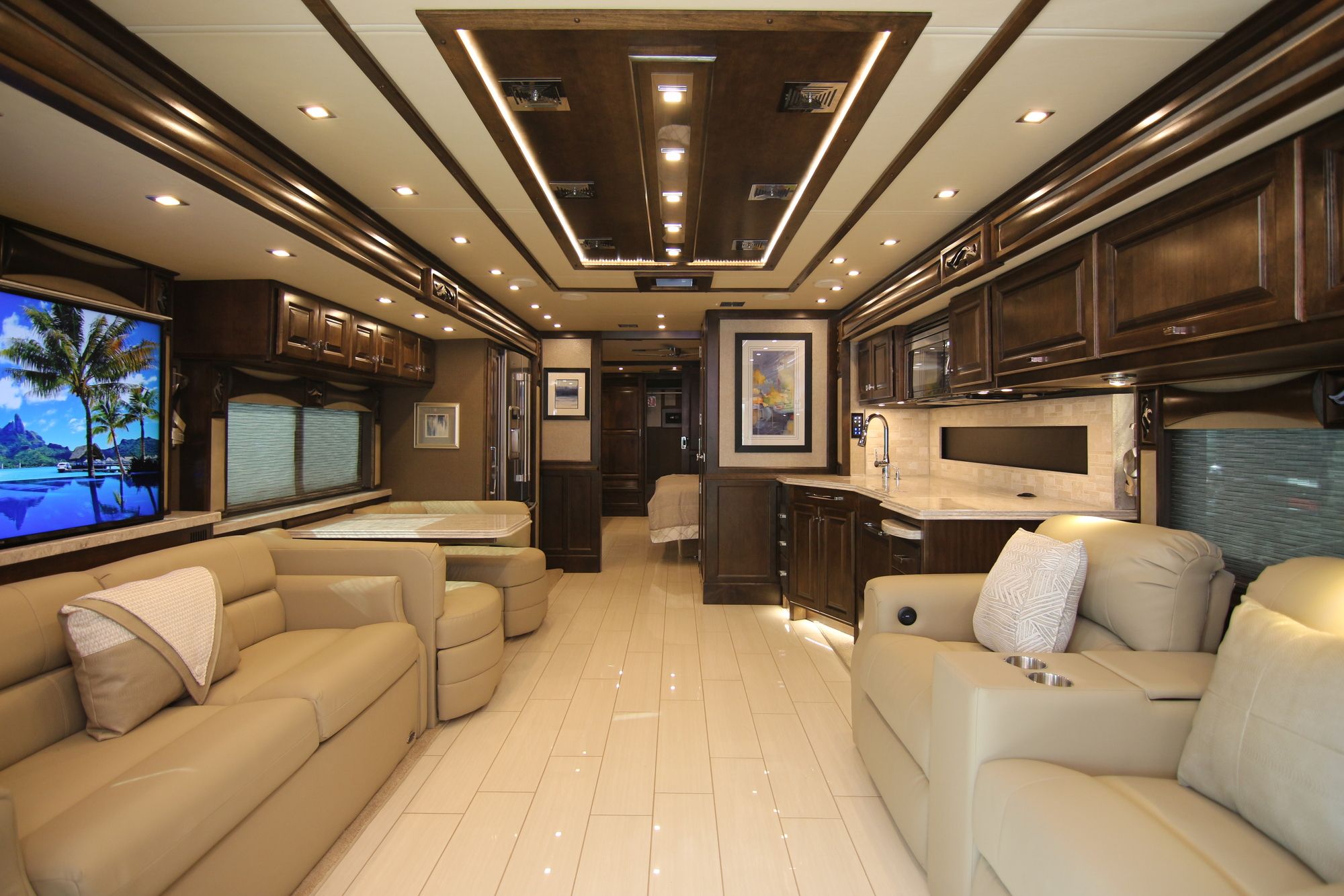 New 2019 Tiffin Motor Homes Phaeton 40IH Class A  For Sale