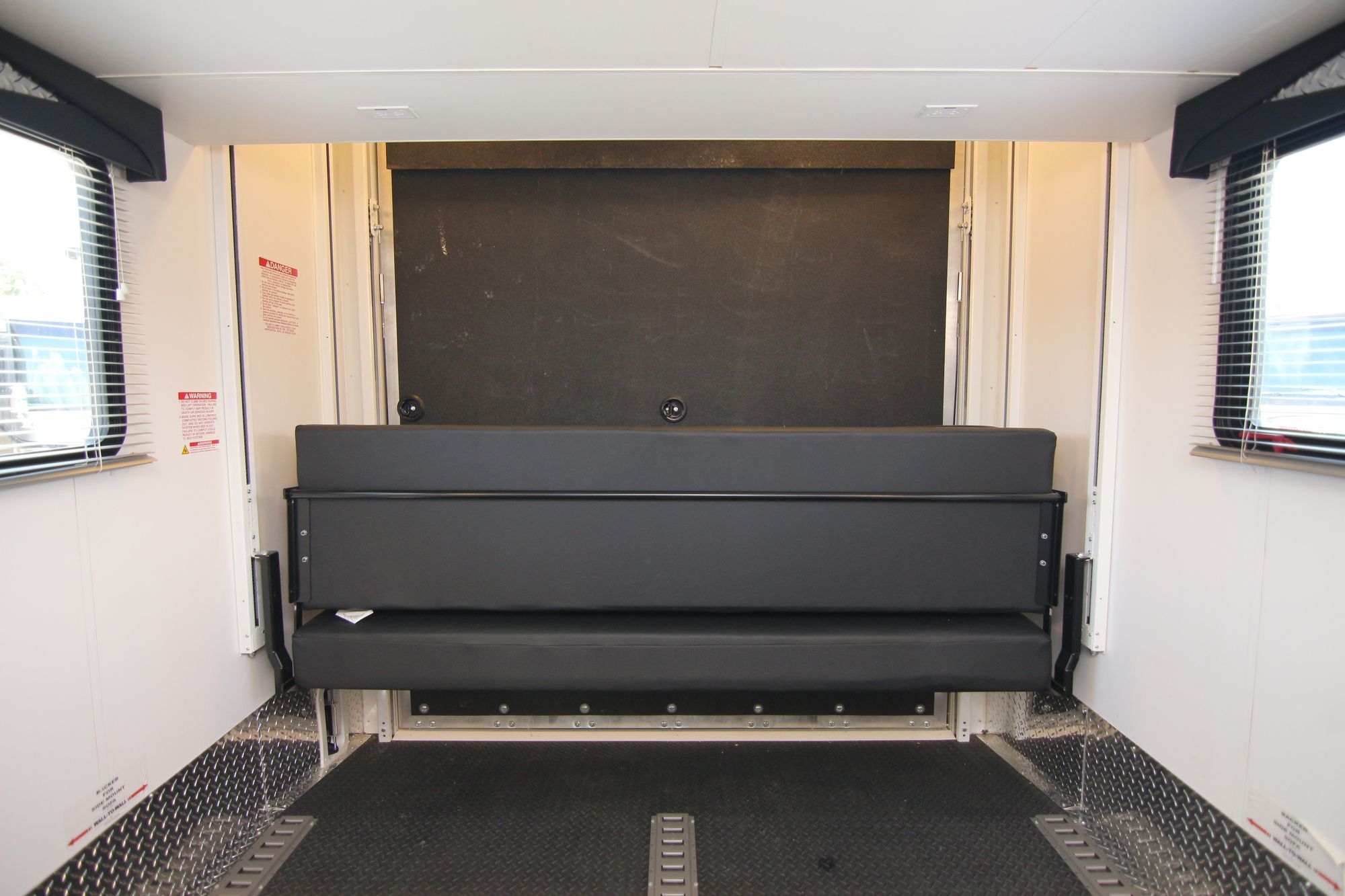 Used 2009 Damon Outlaw 3611 Class A  For Sale