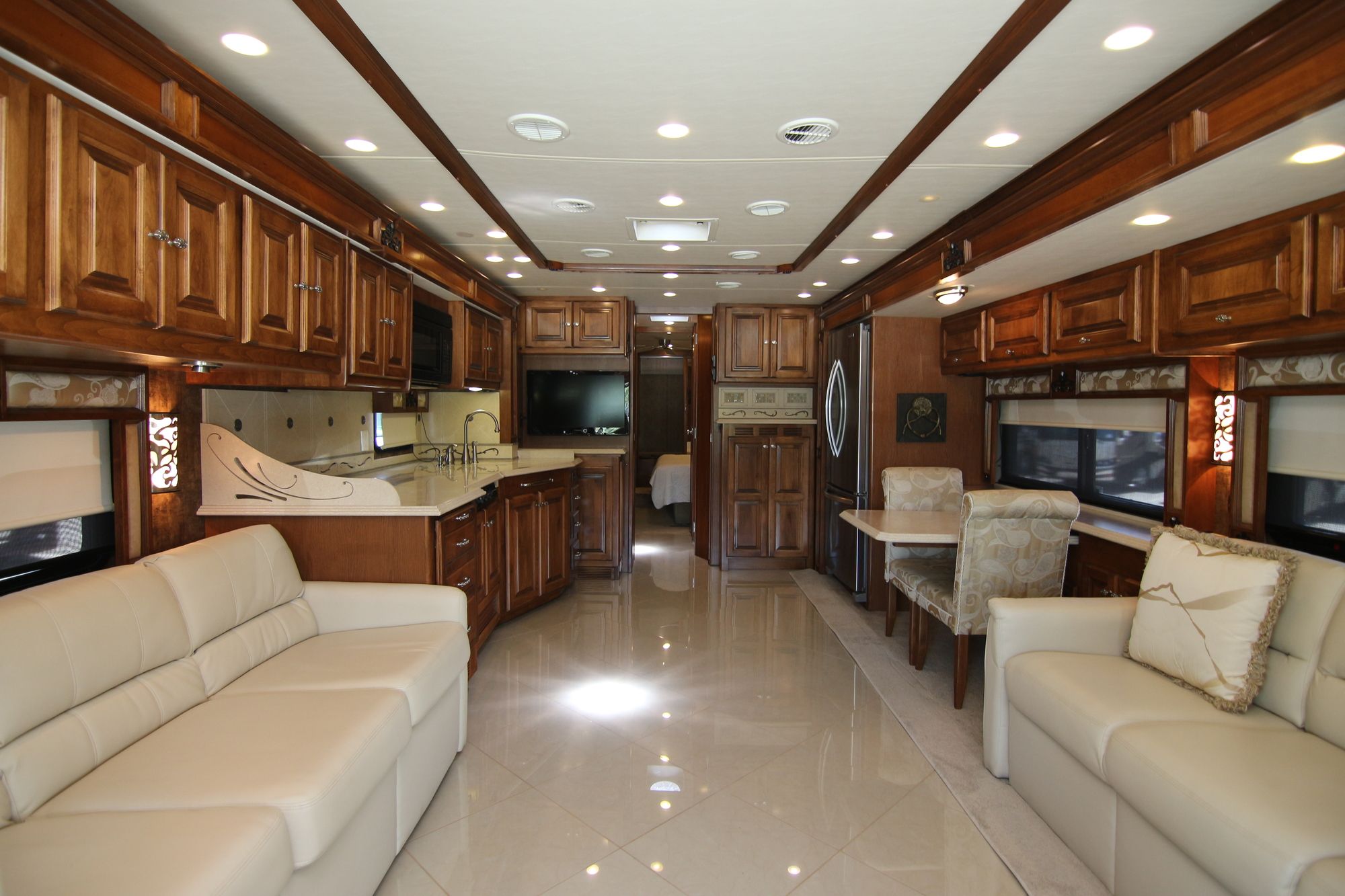 Used 2012 Tiffin Motor Homes Phaeton 40QTH Class A  For Sale