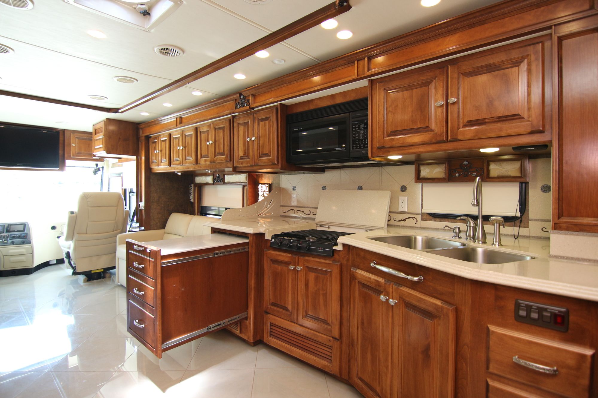 Used 2012 Tiffin Motor Homes Phaeton 40QTH Class A  For Sale