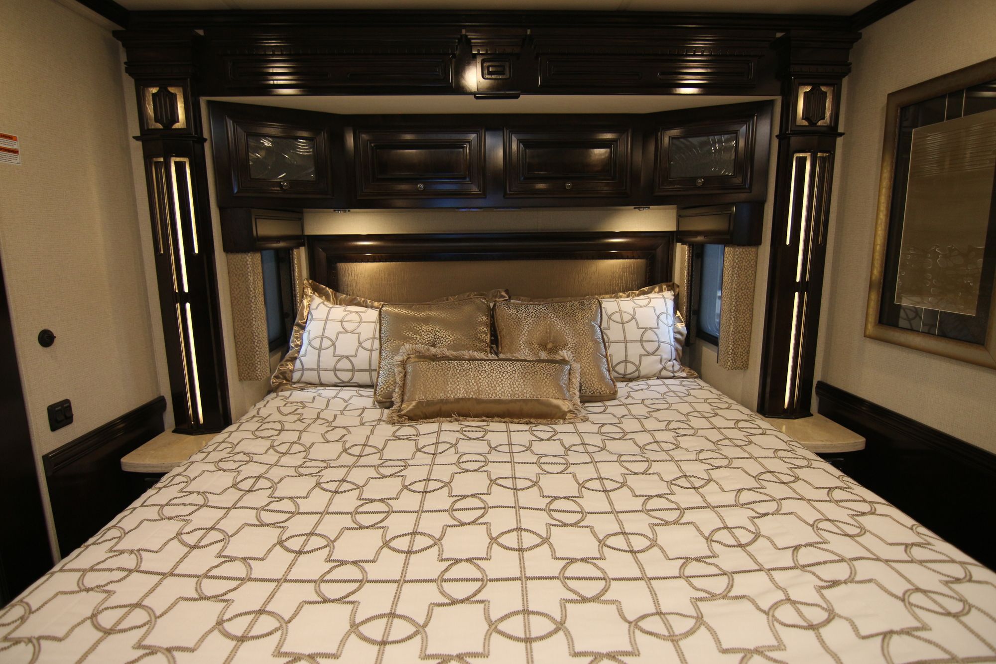 New 2019 Newmar Dutch Star 4018 Class A  For Sale