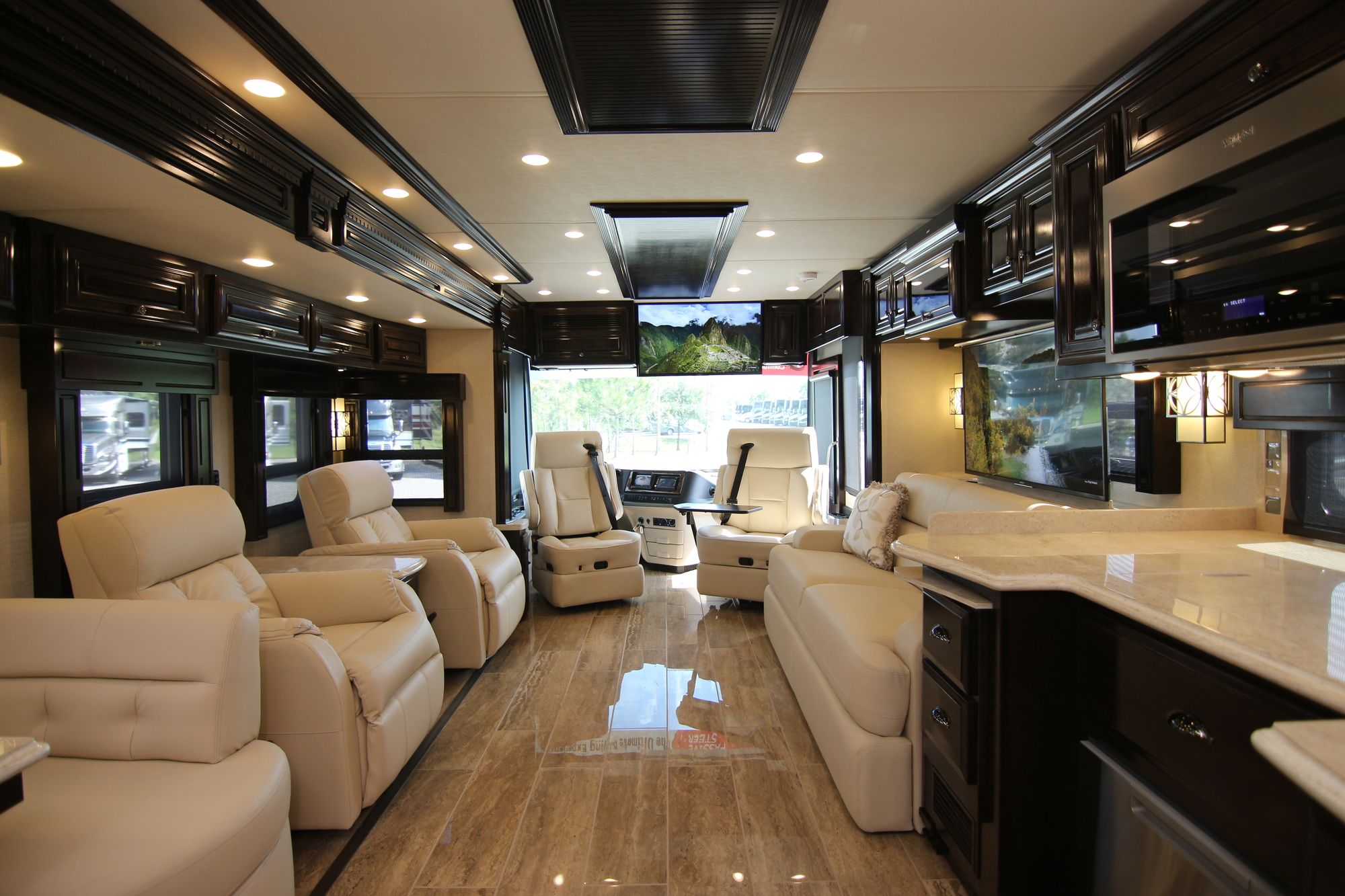 New 2019 Newmar Dutch Star 4018 Class A  For Sale