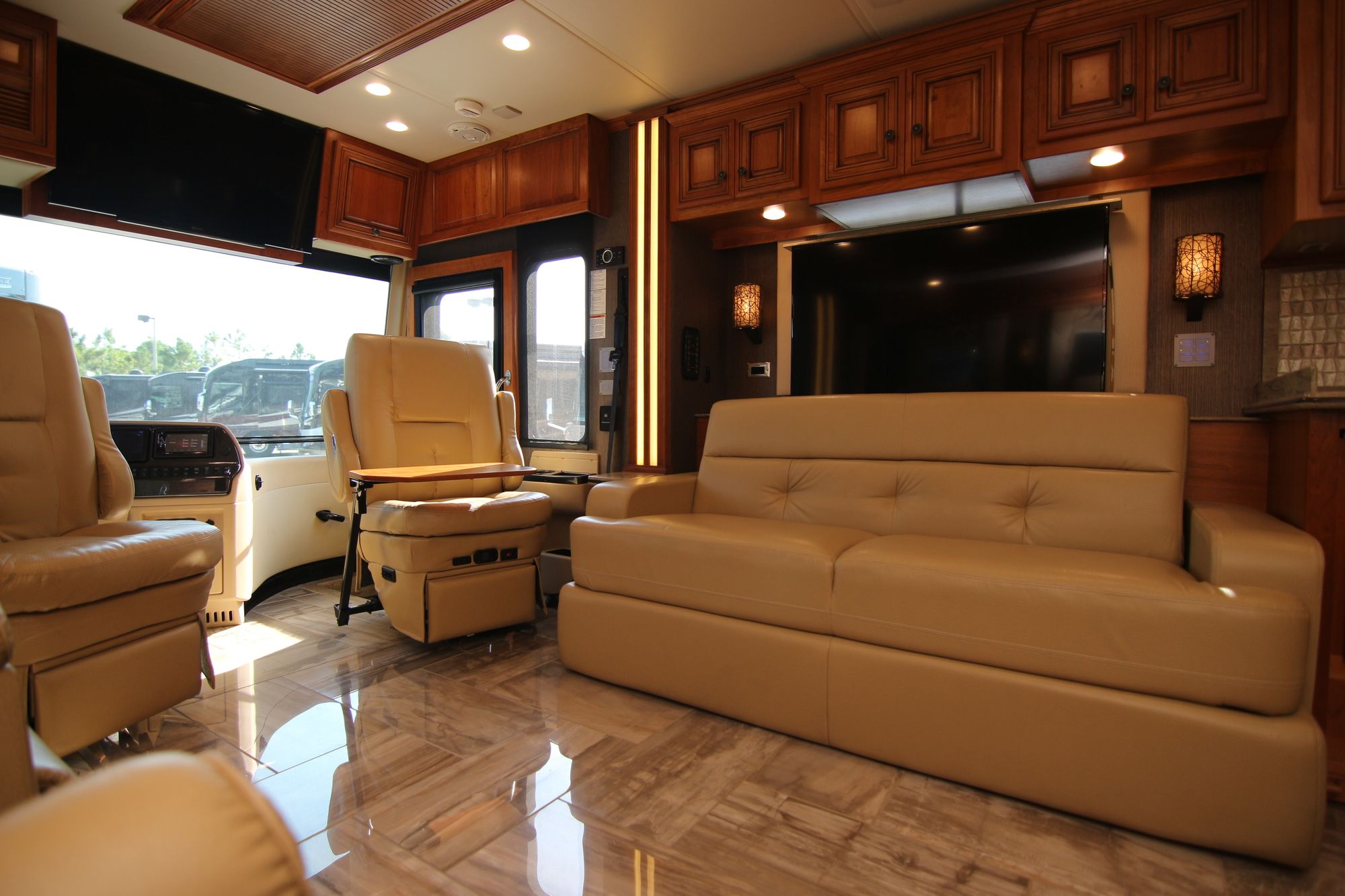 Used 2016 Newmar Dutch Star 4369 Class A  For Sale