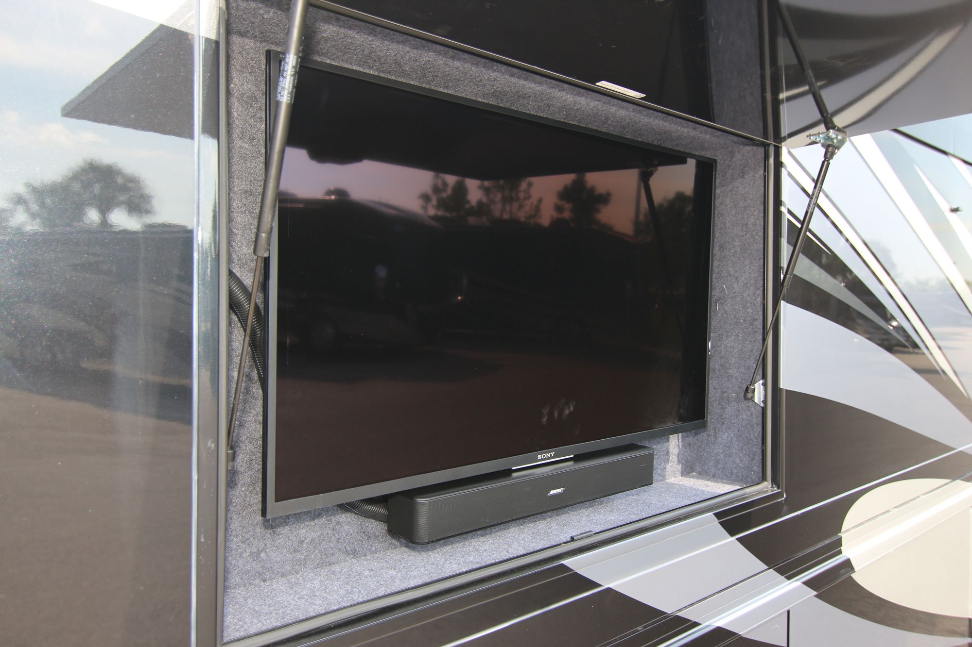 New 2019 Newmar Dutch Star 4018 Class A  For Sale