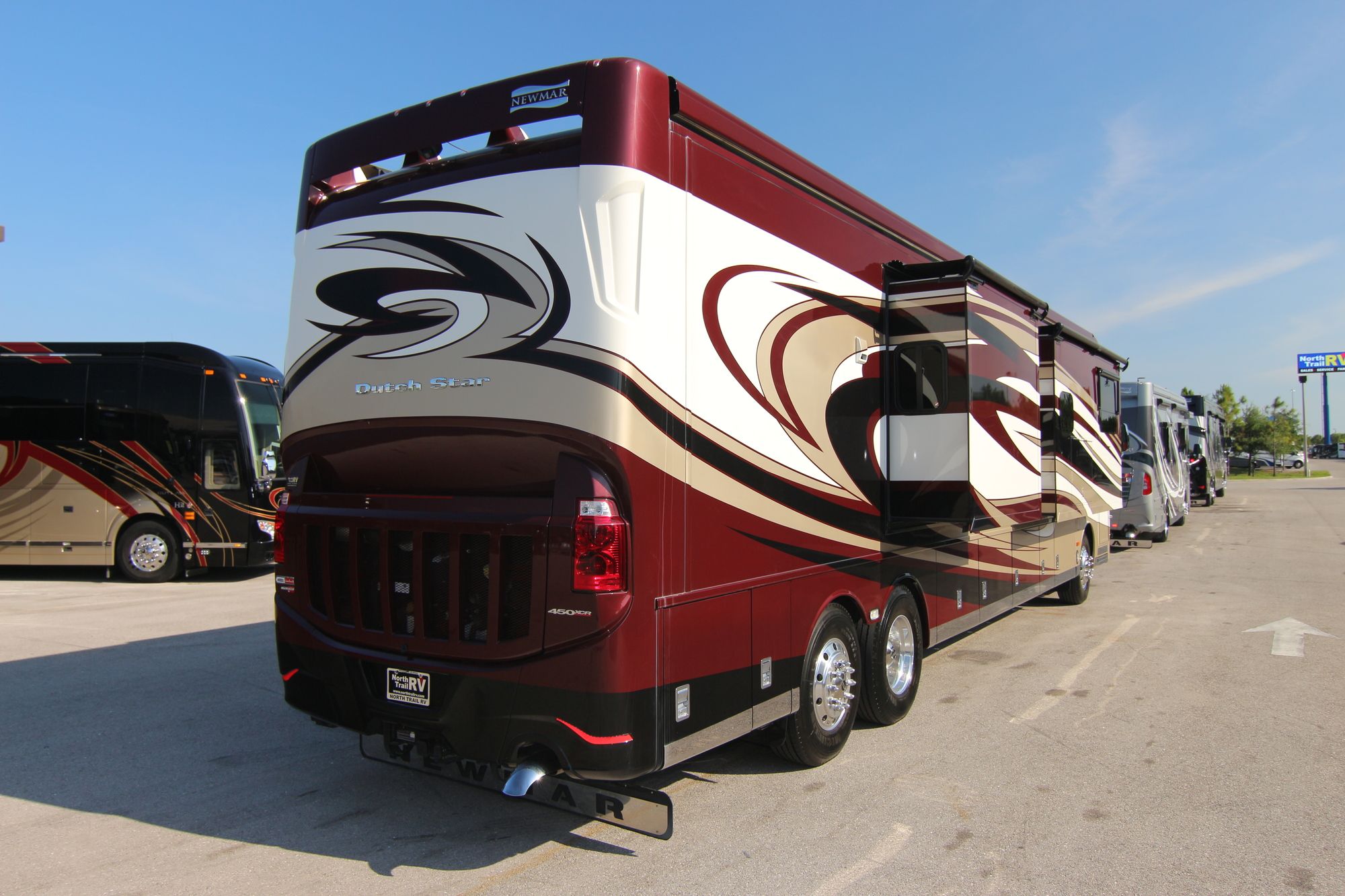 Used 2016 Newmar Dutch Star 4369 Class A  For Sale