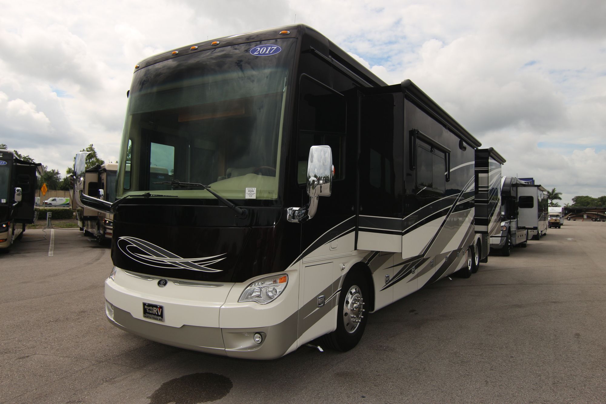 Used 2017 Tiffin Motor Homes Allegro Bus 45 OPP Class A  For Sale