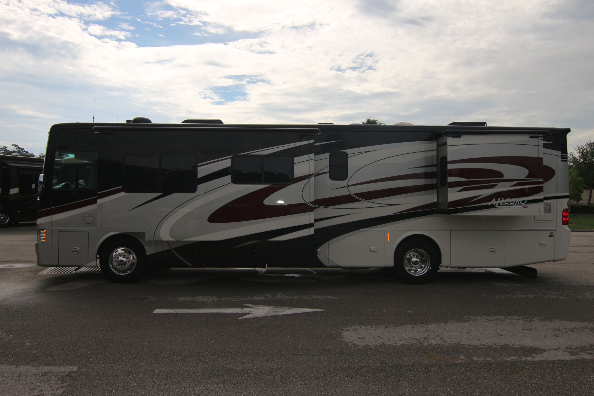 Used 2016 Tiffin Motor Homes Allegro Red 38QBA Class A  For Sale