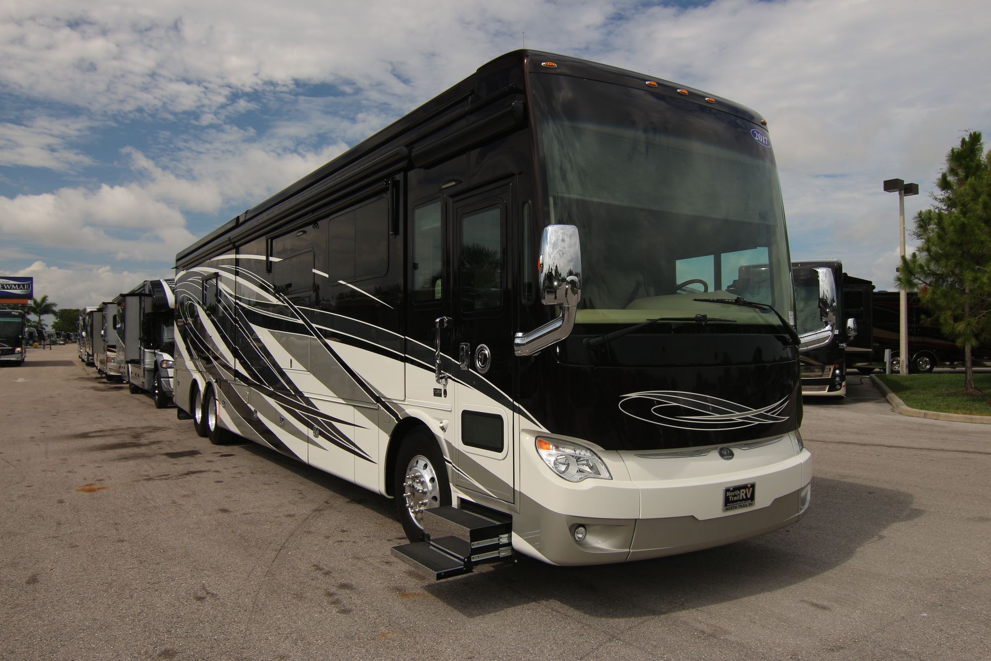 Used 2017 Tiffin Motor Homes Allegro Bus 45 OPP Class A  For Sale