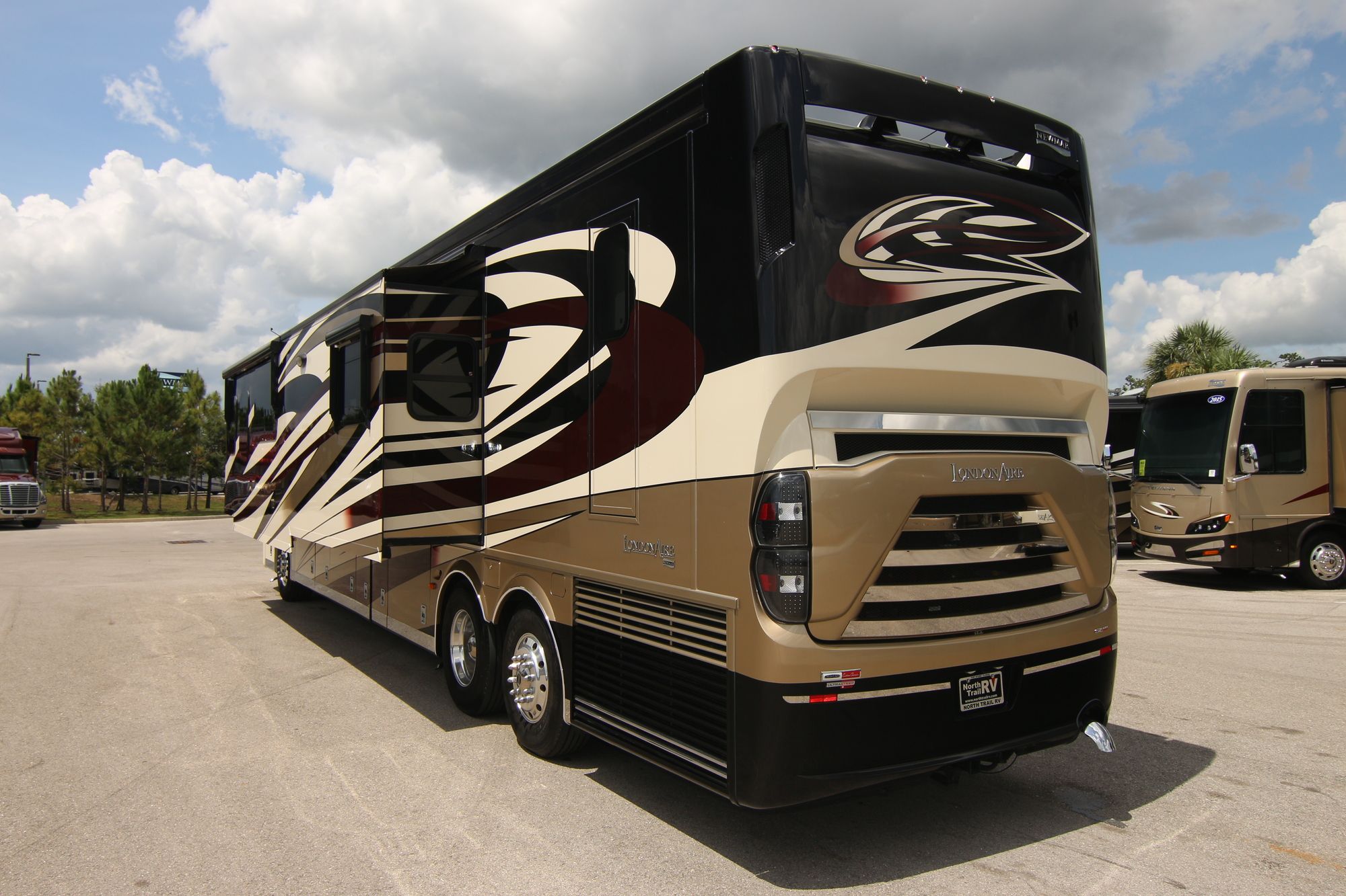 Used 2016 Newmar London Aire 4519 Class A  For Sale