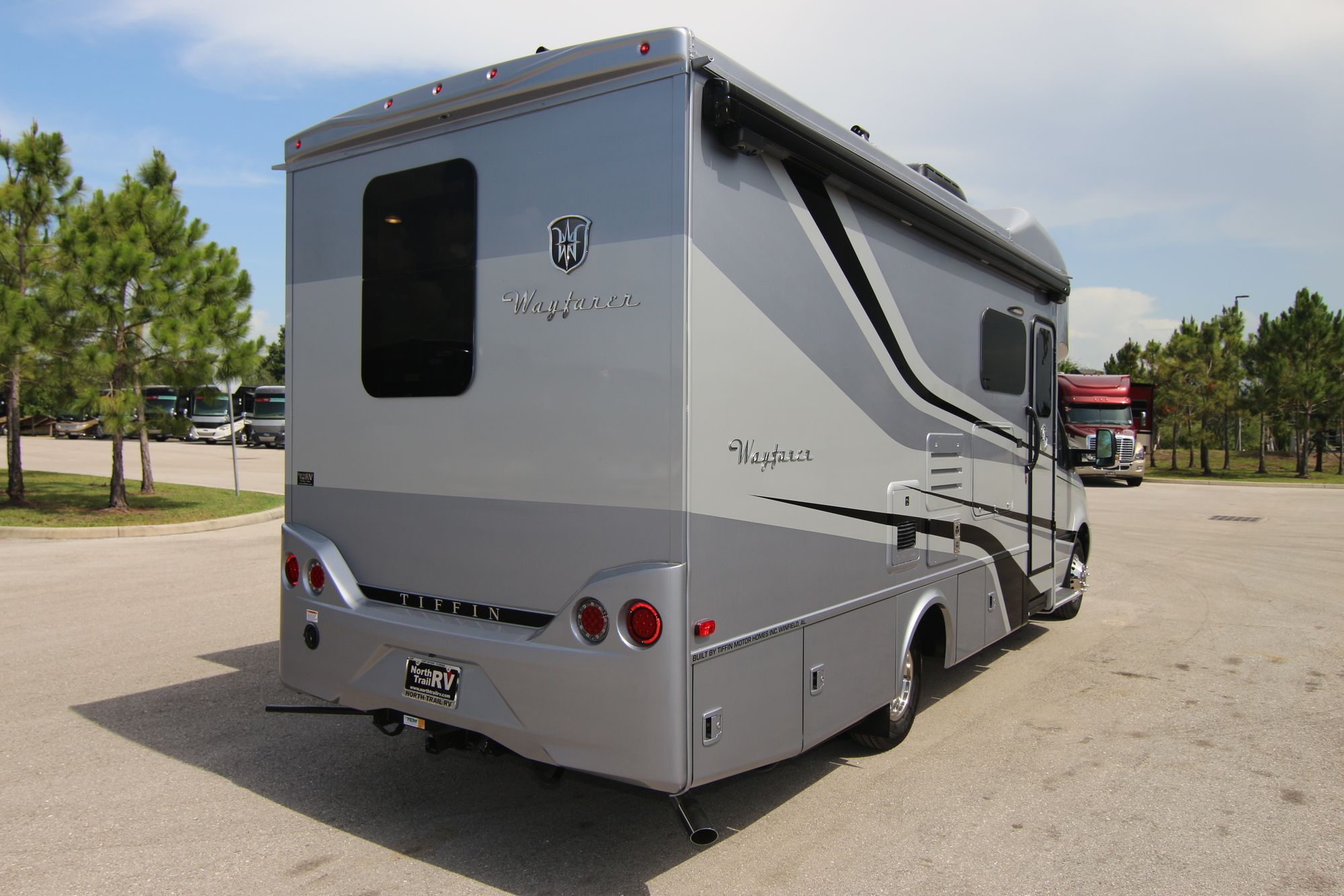 New 2020 Tiffin Motor Homes Wayfarer 25RW Class C  For Sale