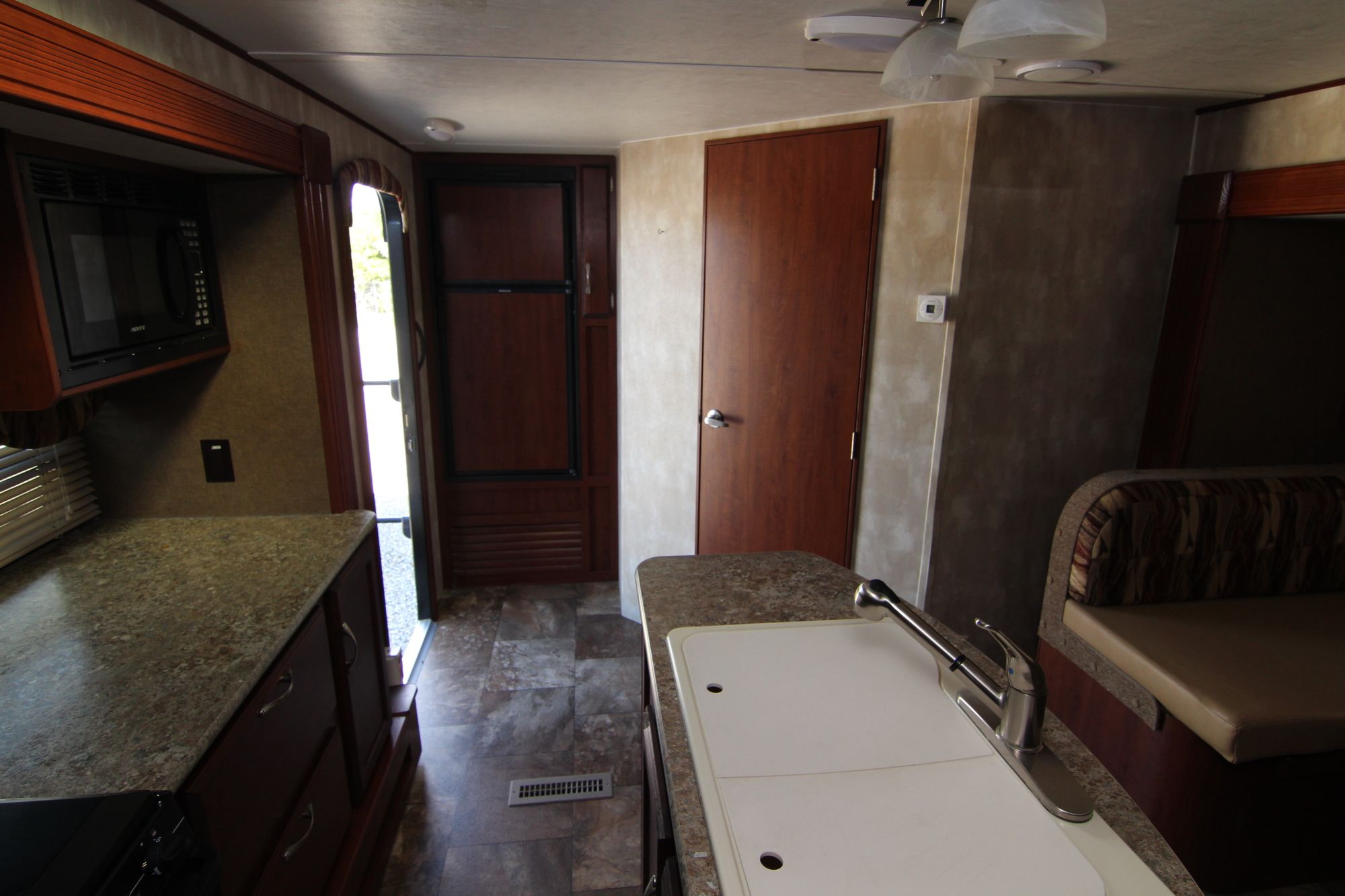 Used 2015 Winnebago Minnie 2351DKS Travel Trailer  For Sale