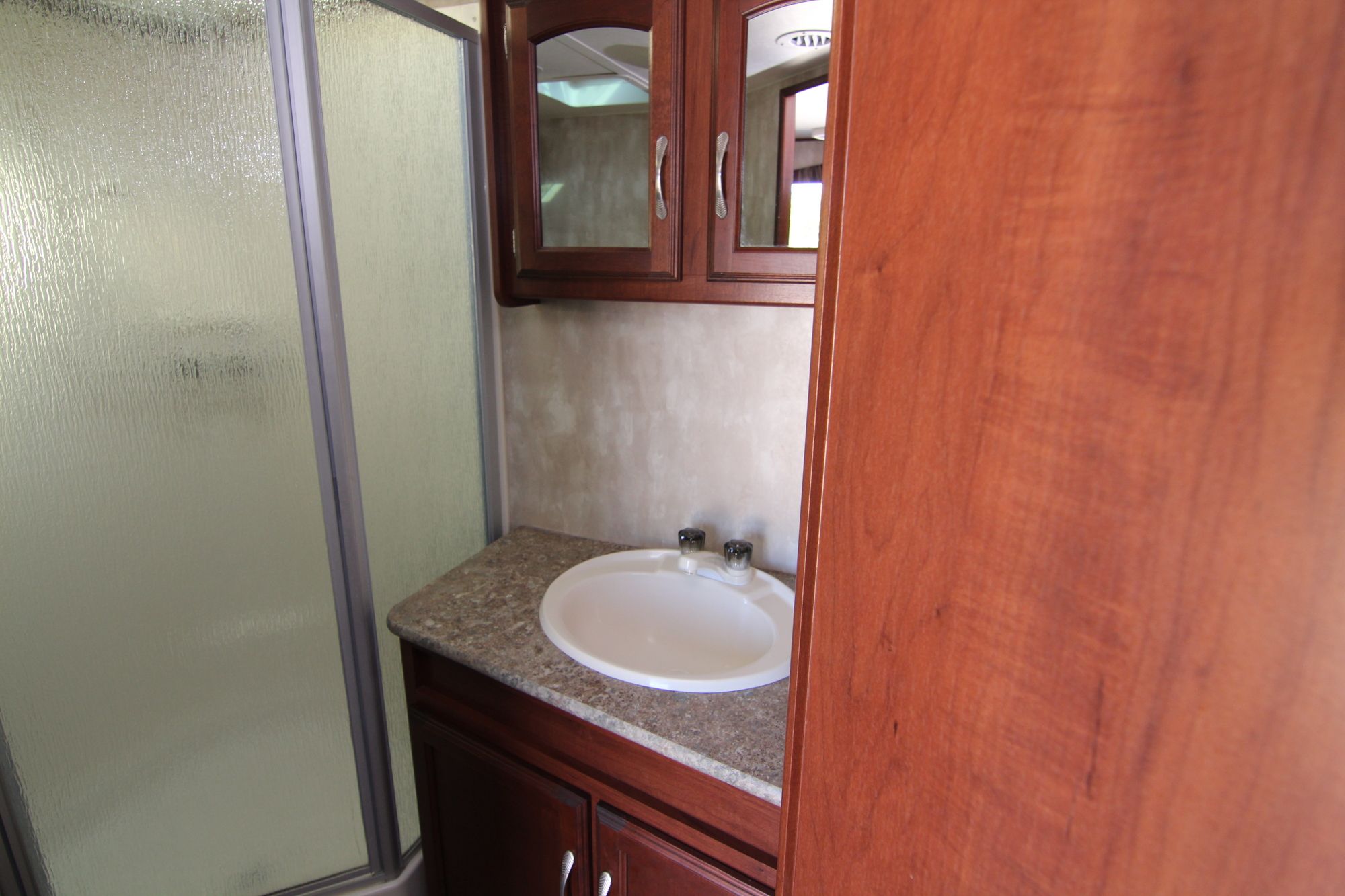 Used 2015 Winnebago Minnie 2351DKS Travel Trailer  For Sale