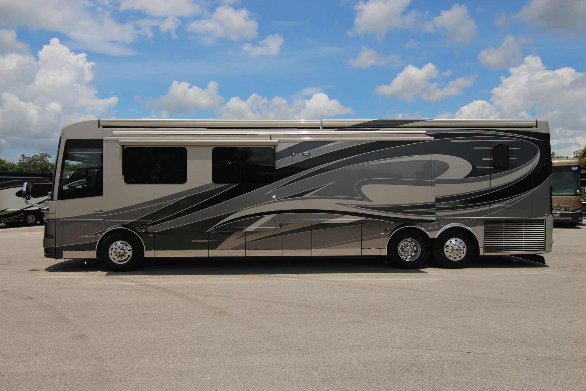 Used 2018 Newmar King Aire 4553 Class A  For Sale