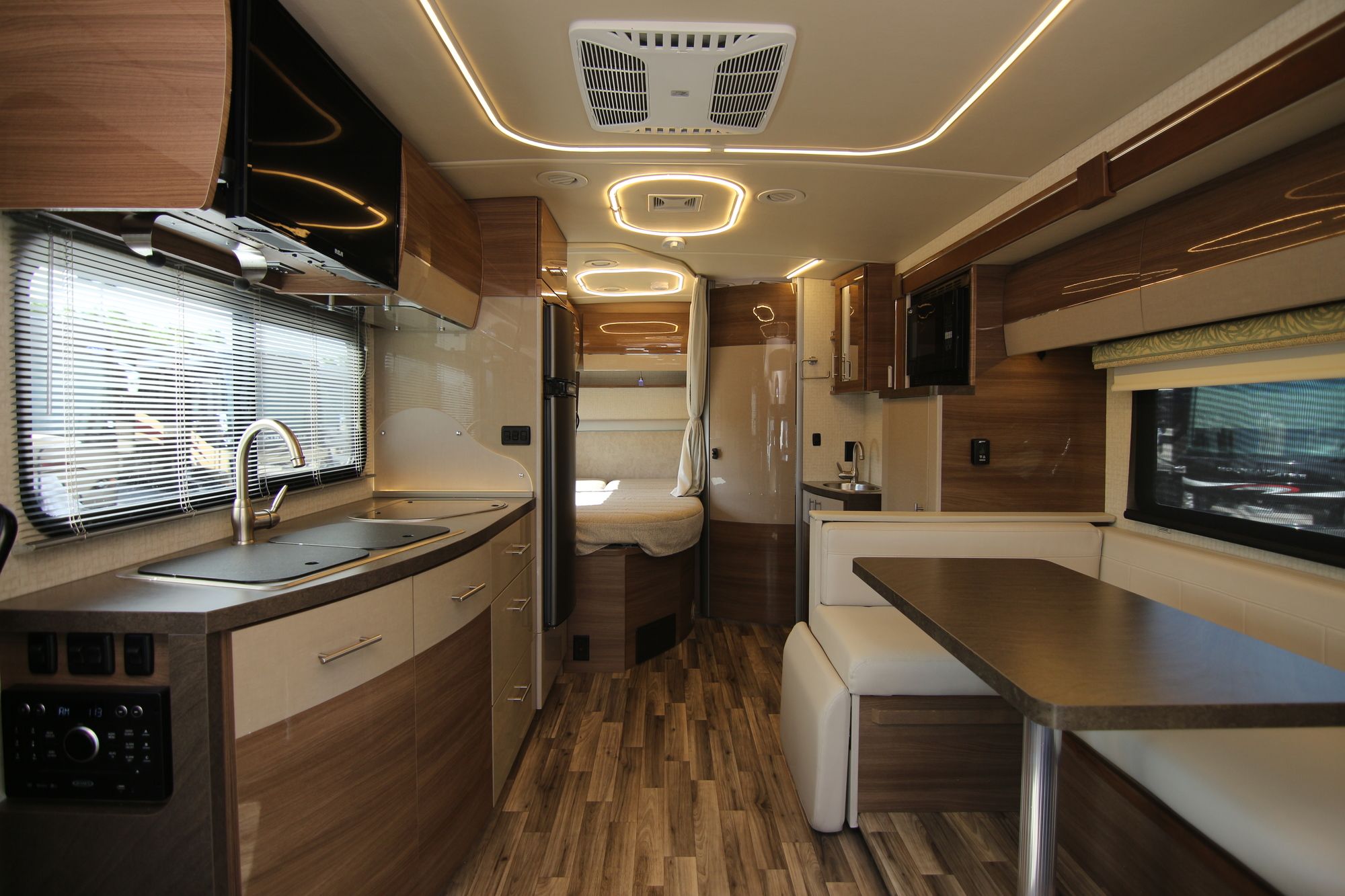 Used 2018 Winnebago View 24J Class C  For Sale